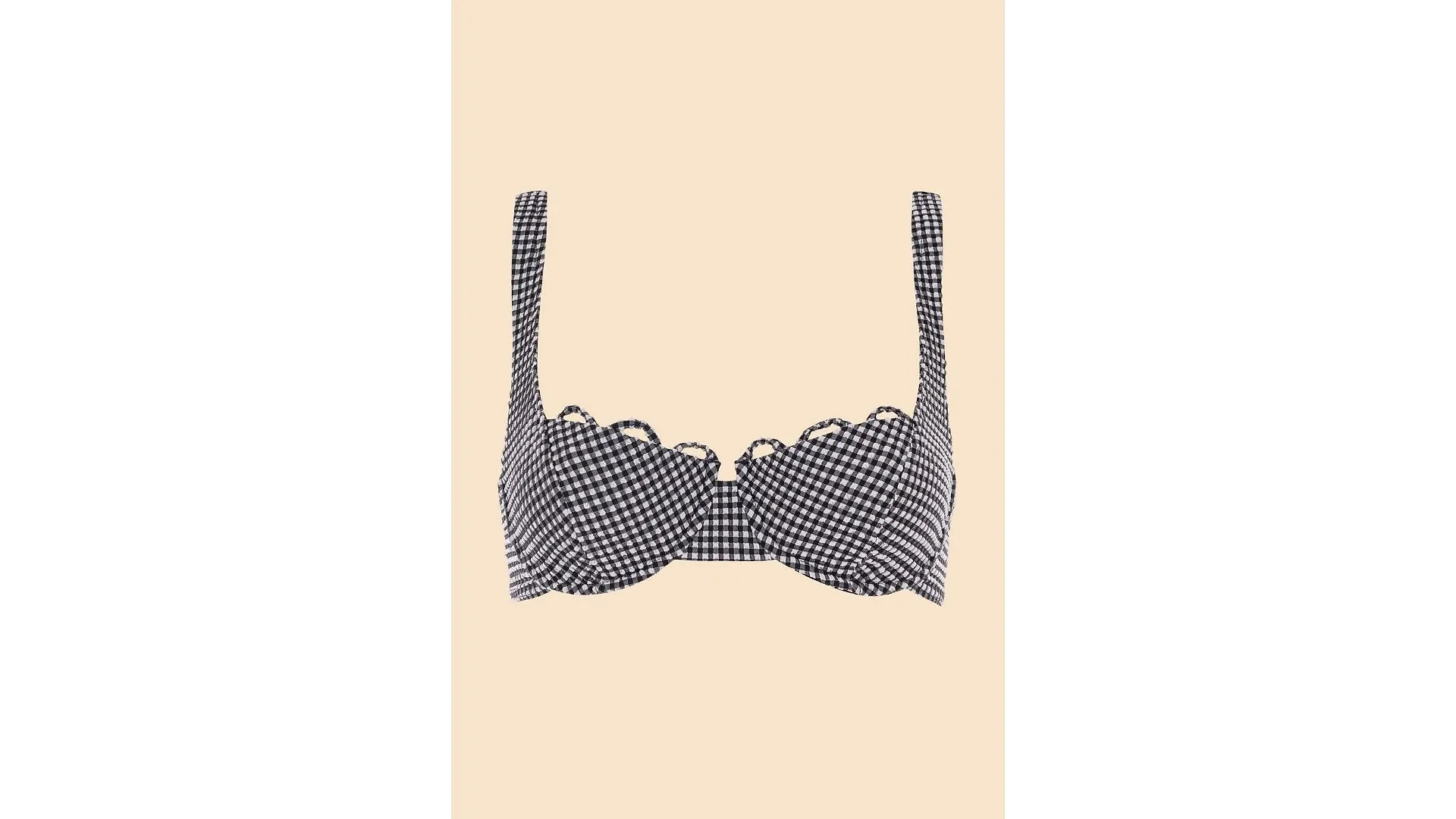 20 modèles de maillot de bain pour les petites poitrines - Par Anissa Hezzaz. Photos : D.r.