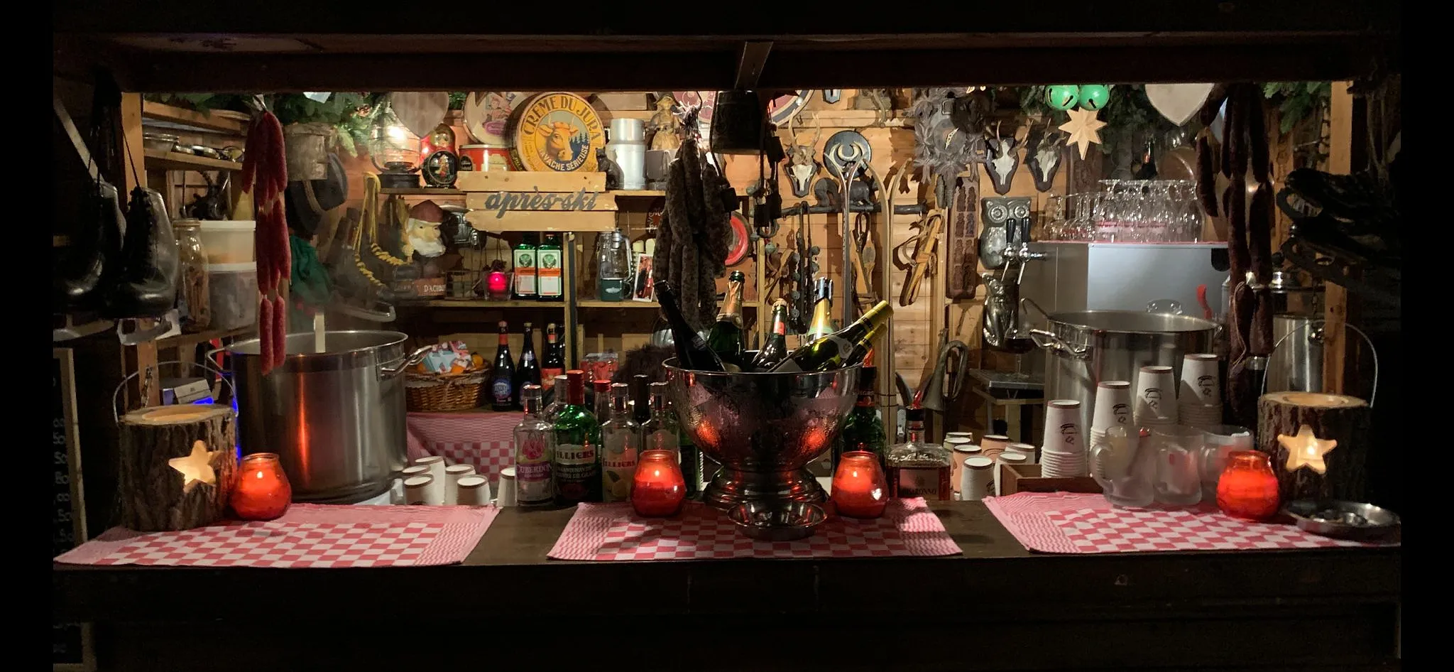 Un chalet d’altitude éphémère s’installe pour l’hiver à Bruxelles - Par RéDaction. Photos : D.r.