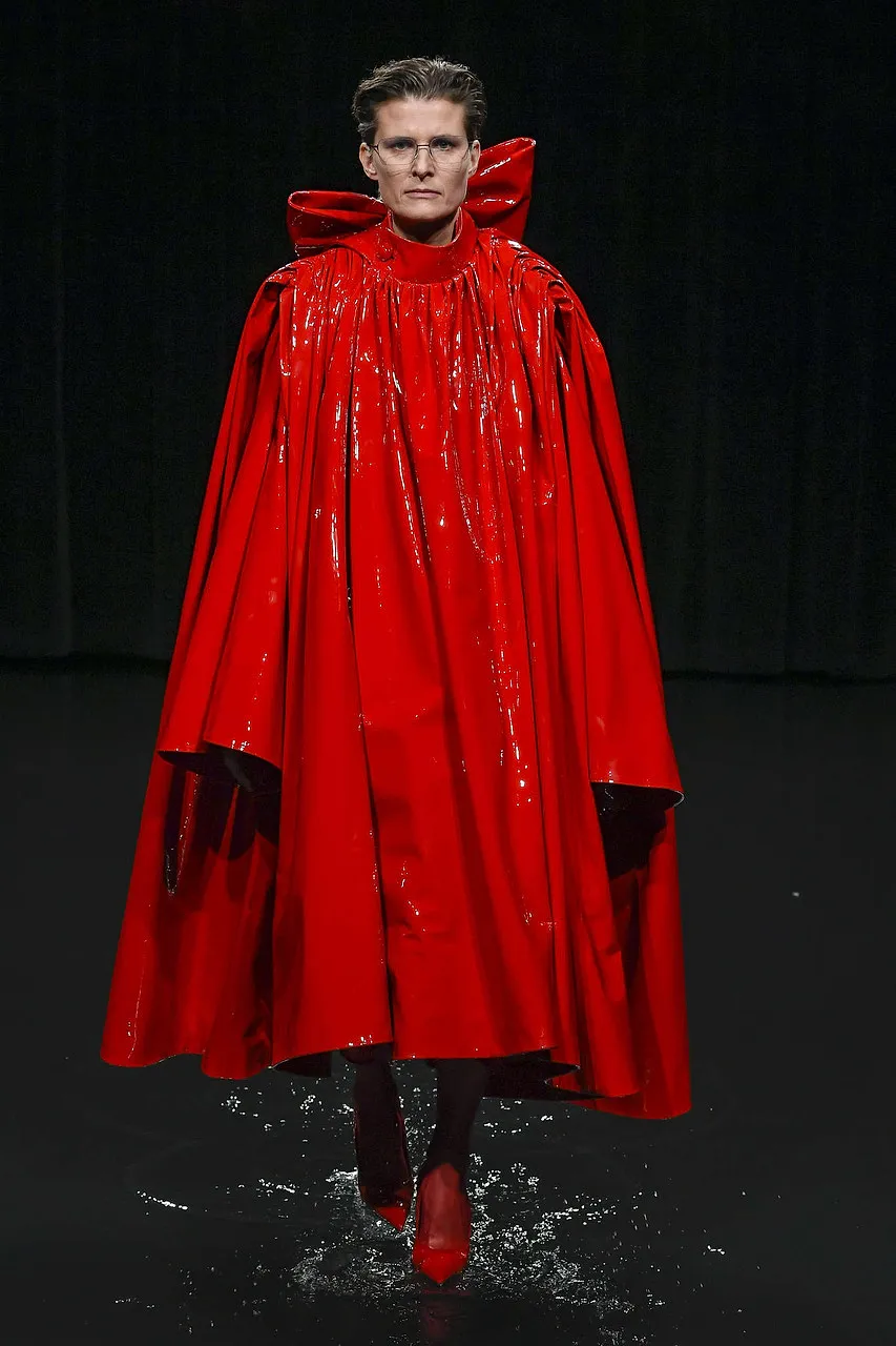 Fashion Week de Paris : le défilé apocalyptique de Balenciaga - Camille Berna. Photo : Fashionnetwork