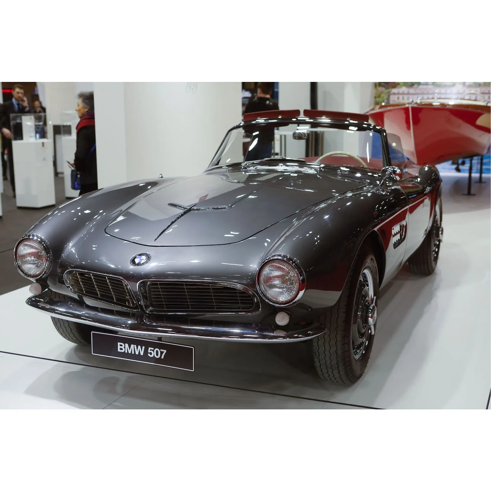 Les supercars à l’honneur à Autoworld - Par Maxime HéRion Photo : Photonews.