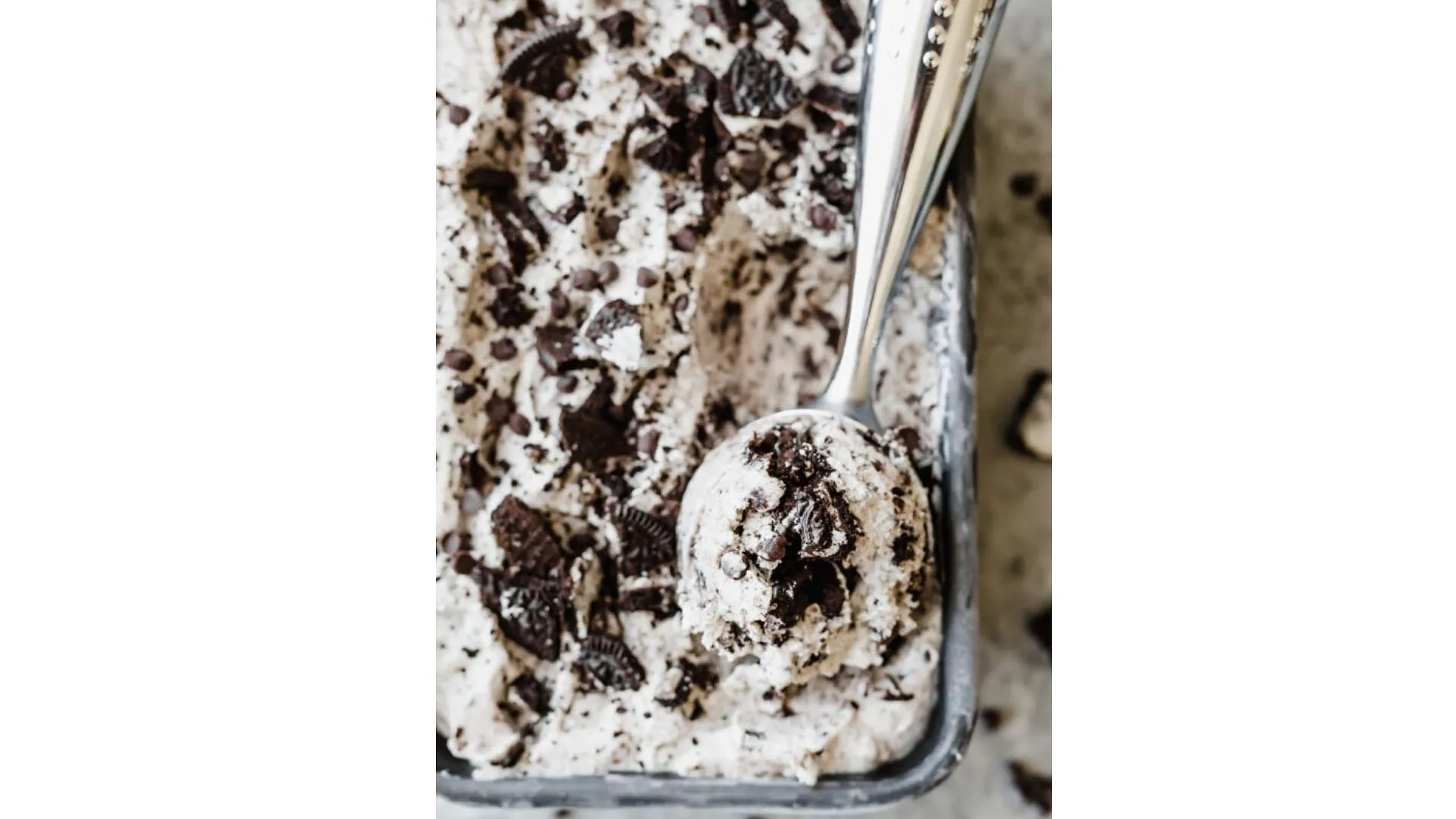 Trois méthodes de glaces maison faciles à réaliser sans sorbetière - Par Anissa Hezzaz. Photo By Lindsay Moe On Unsplash