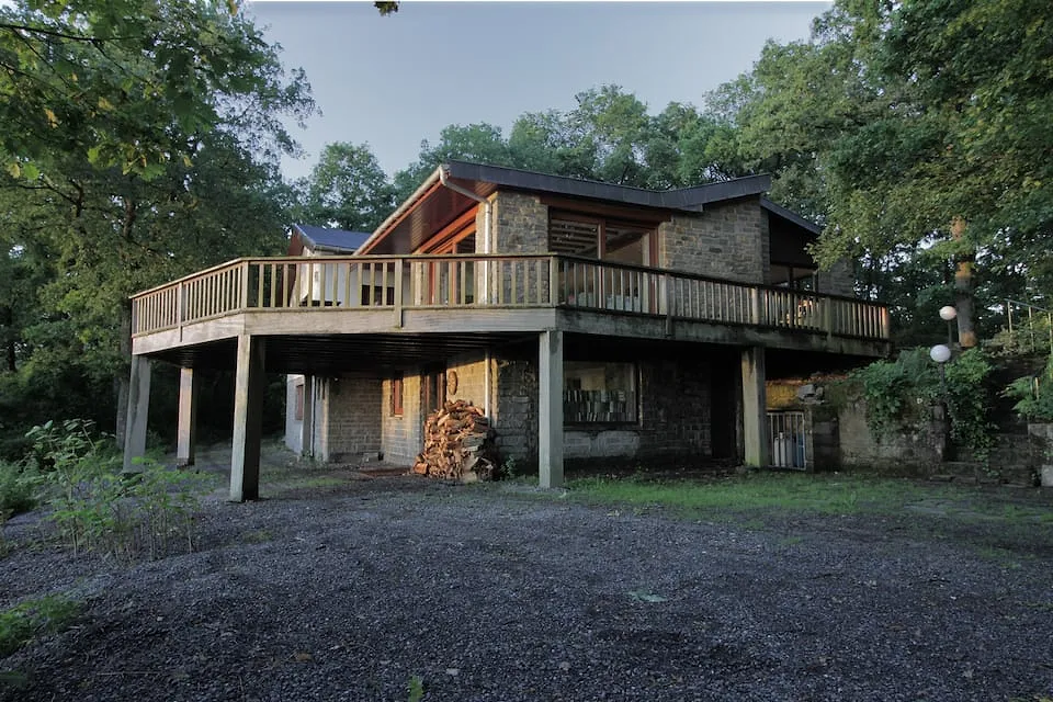 Pentecôte : 5 villas d'exception à louer sur Airbnb en Belgique - Par Margau Gonzalez. CréDit Photo : Airbnb.