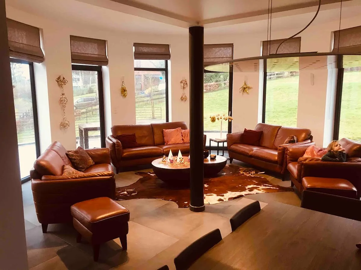 Pentecôte : 5 villas d'exception à louer sur Airbnb en Belgique - Par Margau Gonzalez. CréDit Photo : Airbnb.