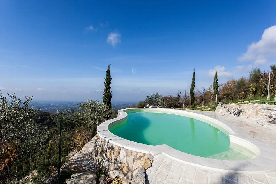 Cinq logements italiens avec piscine pour vivre la dolce vita - Par Margau Gonzalez. CrÉDit Photo : D.r.
