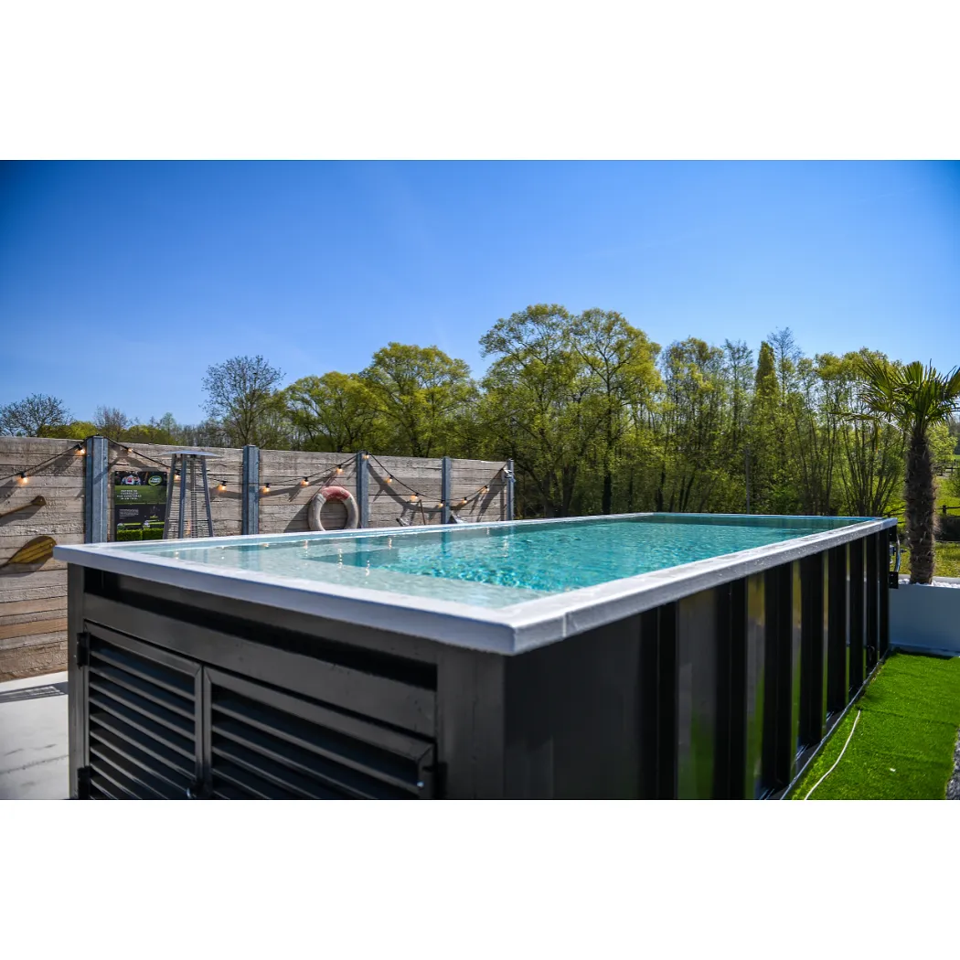 Peu de place et petits budgets : quelles piscines choisir ? - Par AgnÈS Zamboni.  Photos : D. R