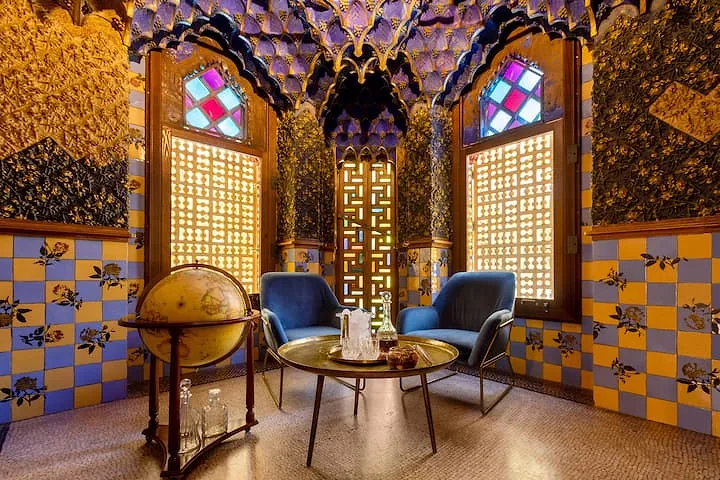 La première maison de Gaudí est en location sur Airbnb à un euro - Par Margau Gonzalez. CrÉDit Photo : Airbnb