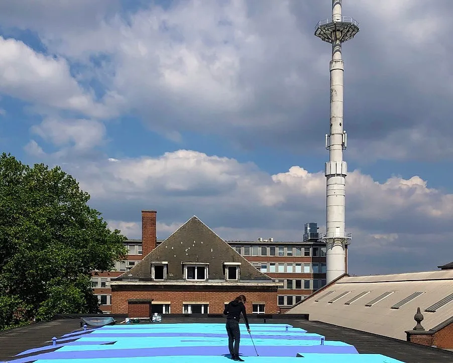 Une fresque géante de 1000 m² visible depuis le ciel à Bruxelles - Par Anissa Hezzaz. Photos : Collectif Tavu & Louves.