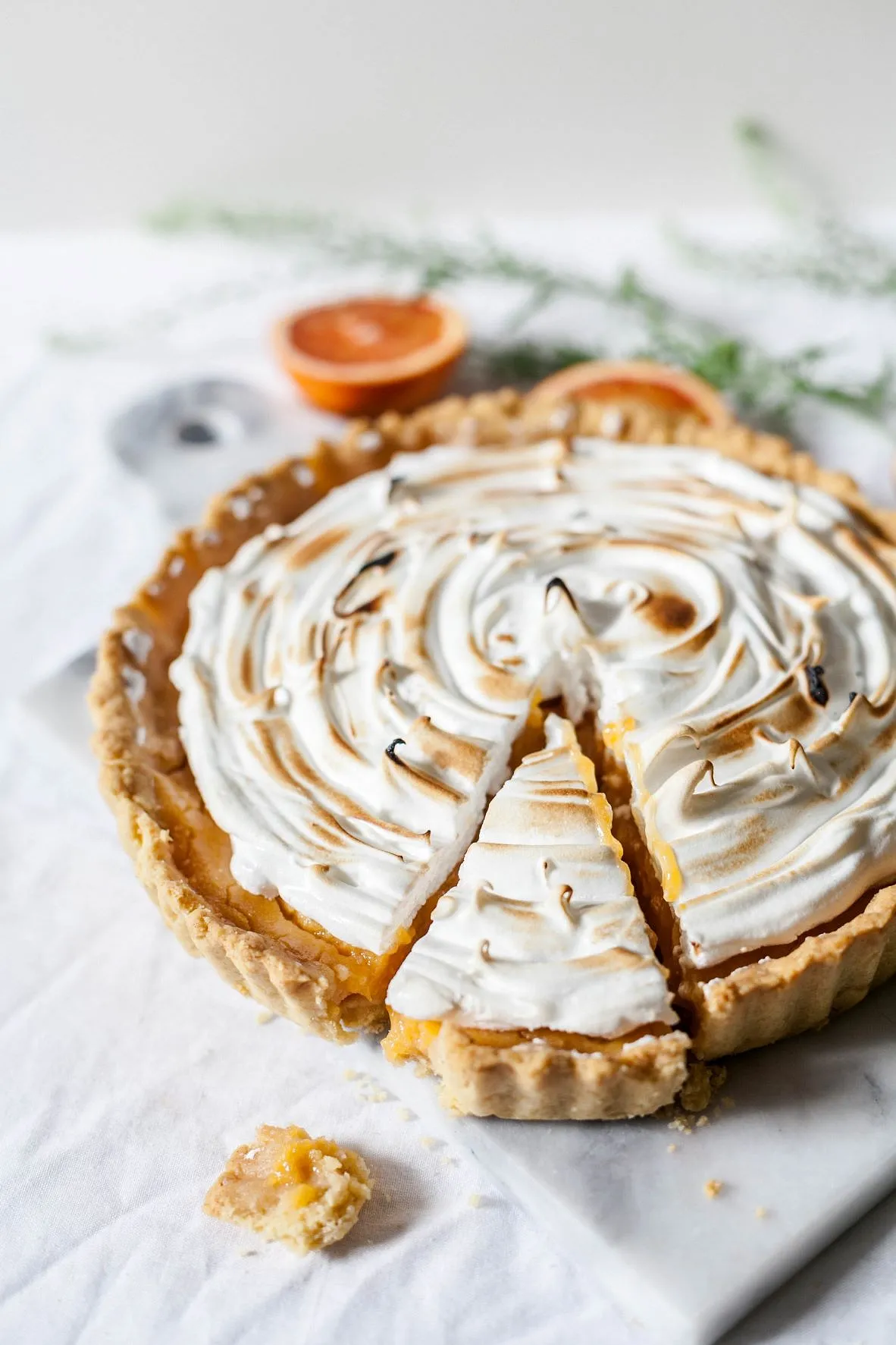 Cinq desserts originaux à faire avec les fruits du mois de juin - Coralie Lambret, Photo By Ella Olsson On Unsplash