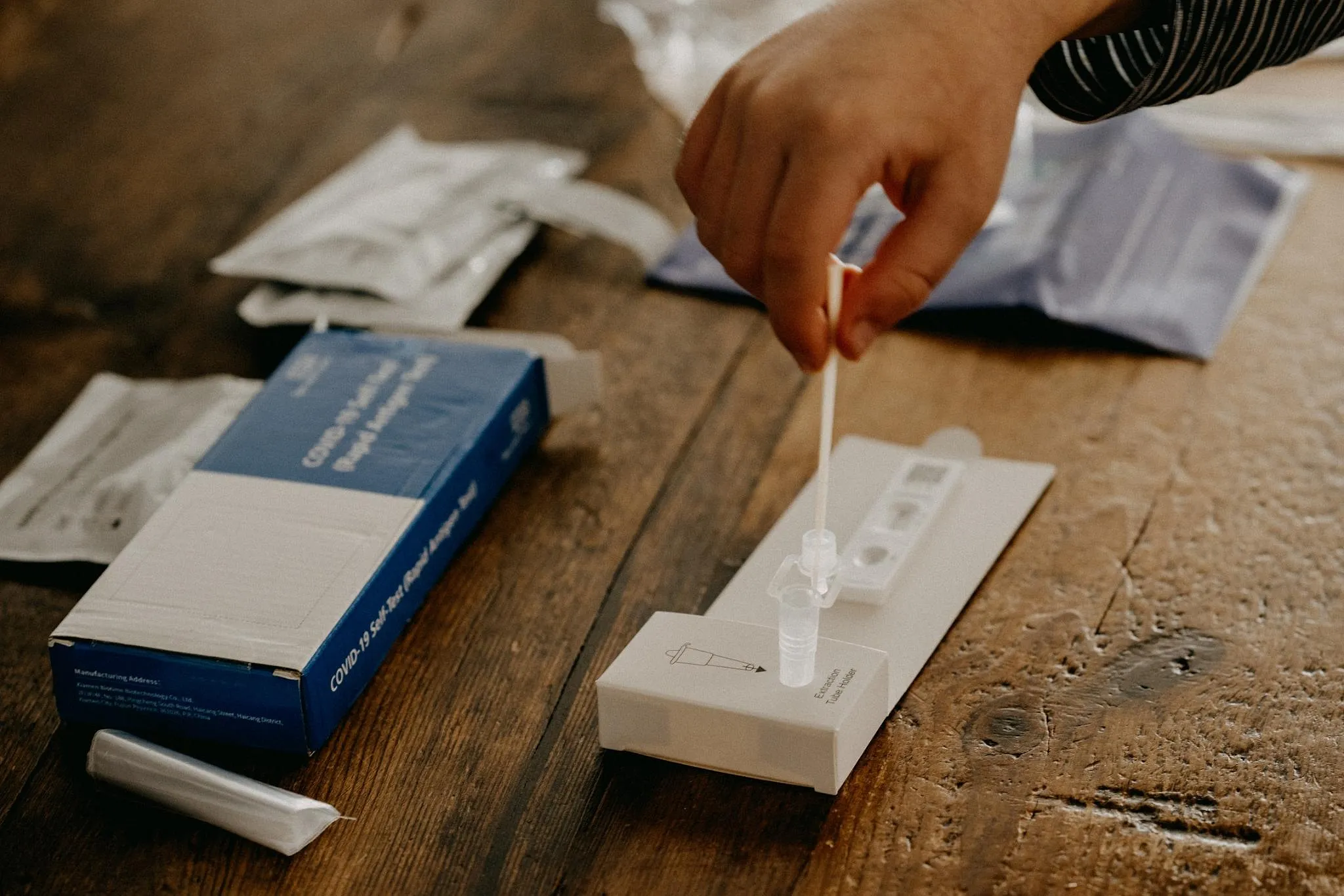 Test nasal ou salivaire avant le réveillon. Lequel choisir ? - RéDaction, Photos Unsplash