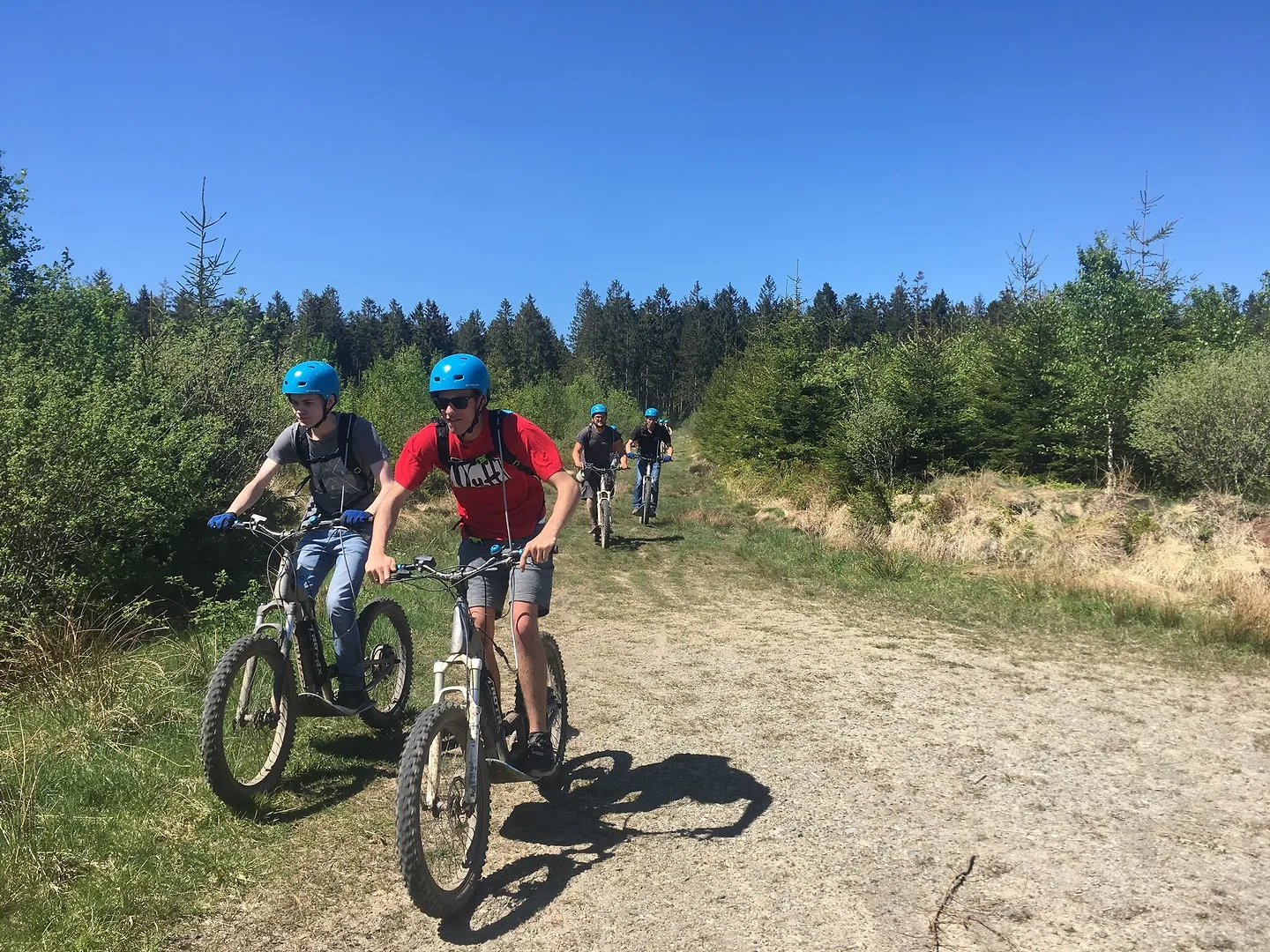 Cinq activités en plein air à tester avec ses ados - Par Sigrid Descamps. Photos Pixabay, Coddy, D.r.