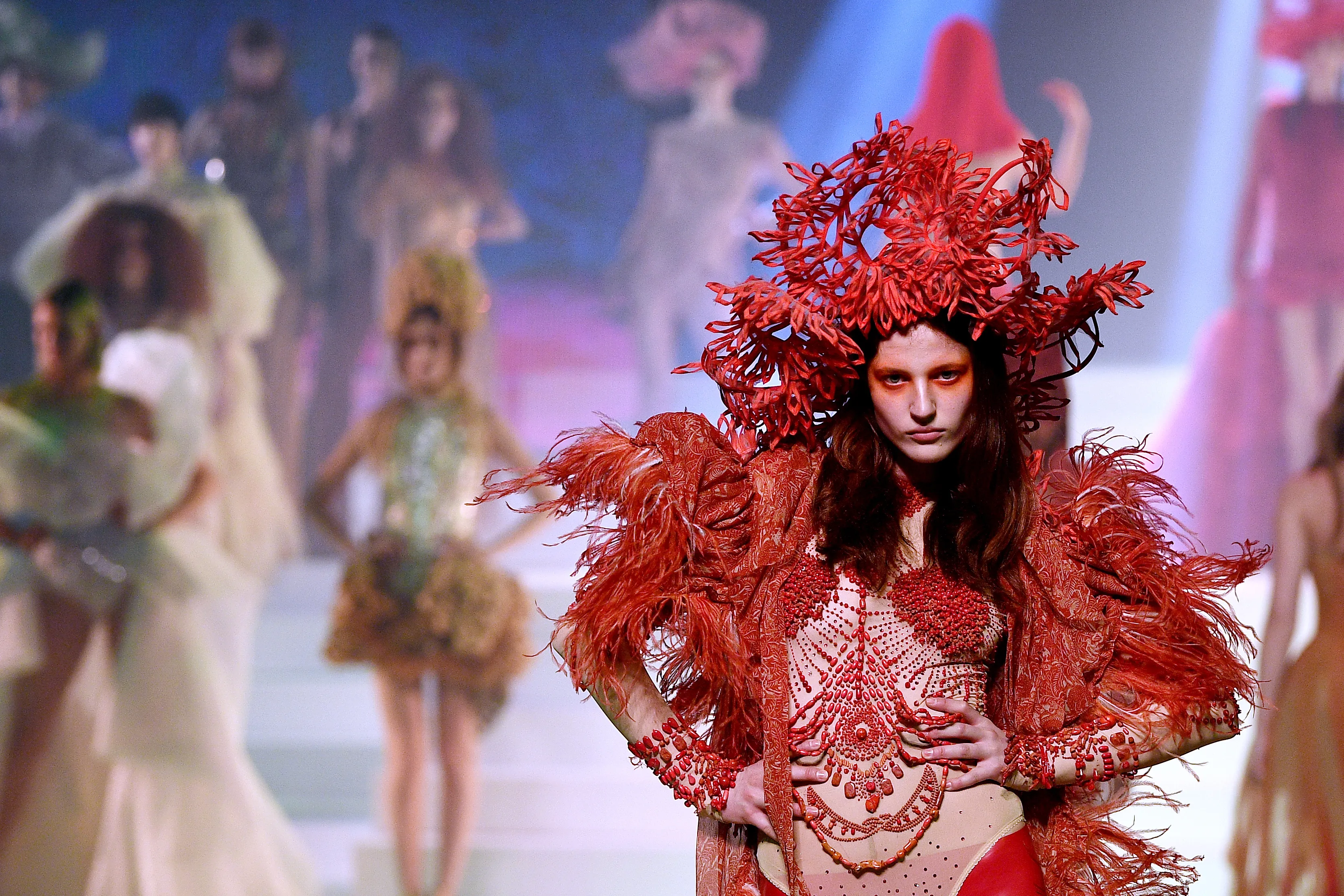 Les célébrités présentes au dernier défilé de Jean Paul Gaultier - Par Anissa Hezzaz. Photos : Belga.