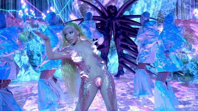 MTV VMA 2020 : les tenues les plus marquantes - Par Perrine Dor - Photo By Afp On Belga