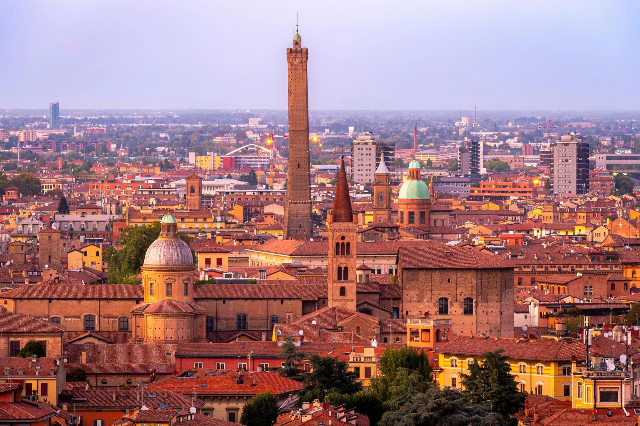 Les 10 villes d'Europe les moins chères pour un city-trip - Par Camille Vernin, Photo By Square Lab On Unsplash