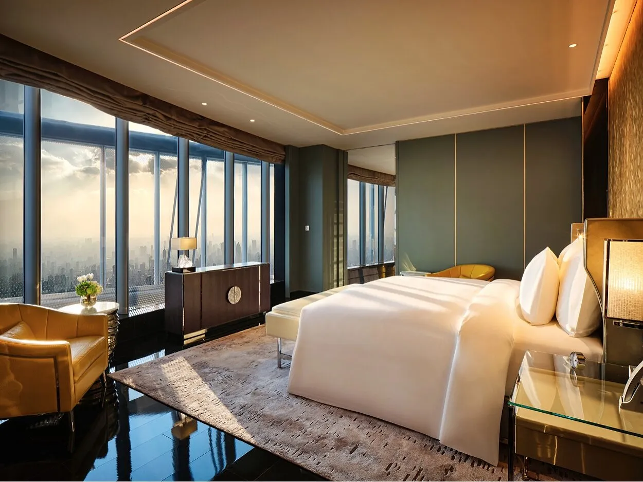 L'hôtel le plus haut du monde a ouvert ses portes à Shanghai - Par Margau Gonzalez. CrÉDit Photo : Unsplash/Edward He