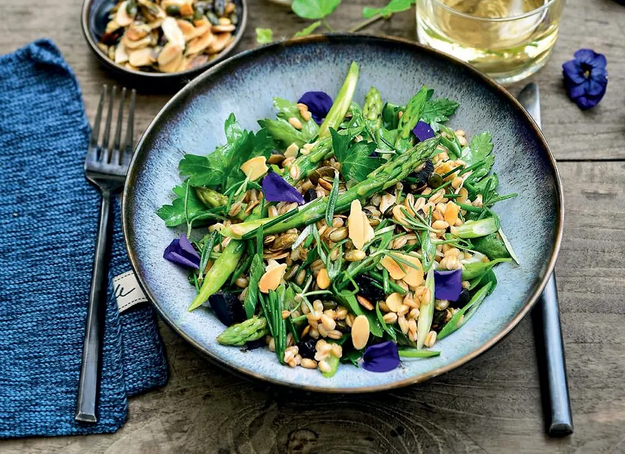 Cinq salades hivernales pour changer des soupes et gratins - Par Camille Vernin, Photo : Presse