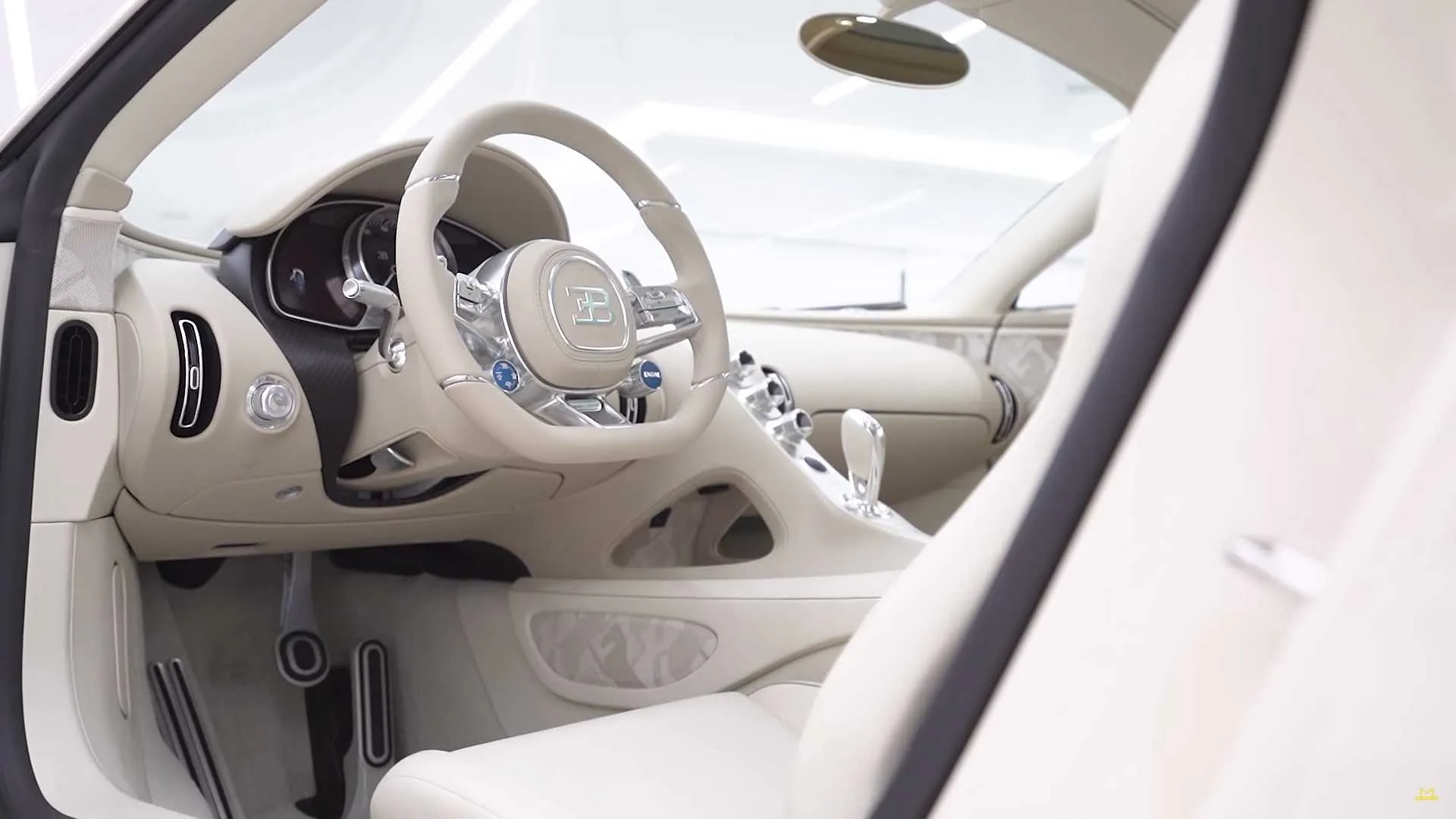 Cette Bugatti Chiron a été habillée par… Hermès