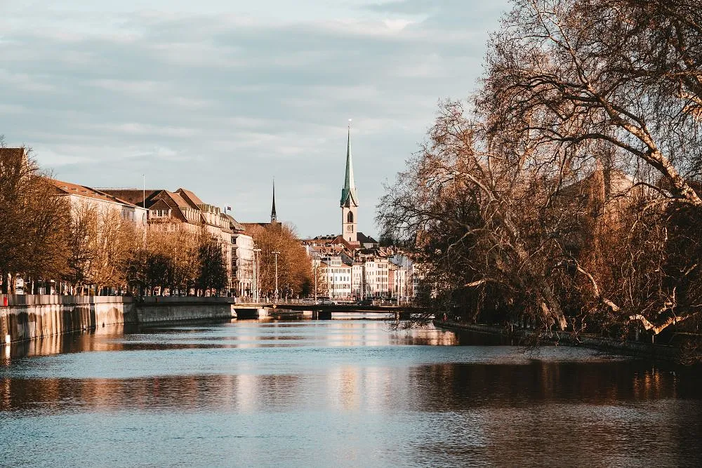 Quelles sont les villes les plus chères au monde en 2020 ? - Par Nour Chennoufi. CréDits Photos: Unsplash/Leonard Cotte