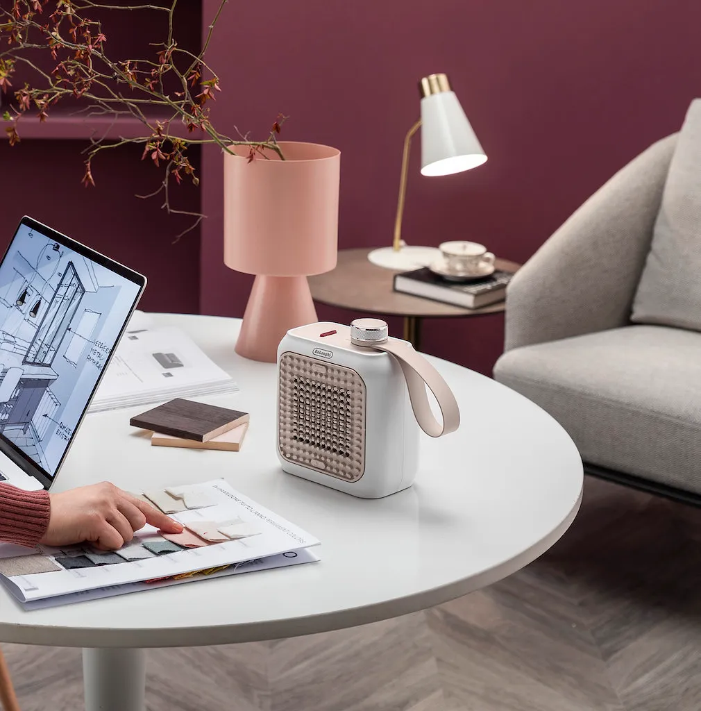 L’accessoire indispensable pour rester au chaud en télétravail - Par Anissa Hezzaz. Photos : D.r.