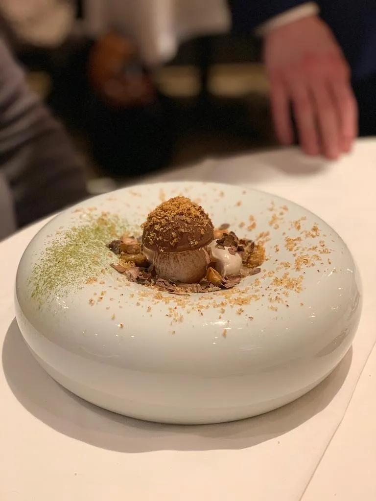 Alain Bianchin, la gastronomie en quête d'excellence - Par Florence Hainaut Et Carlo De Pascal. Photos D.r.