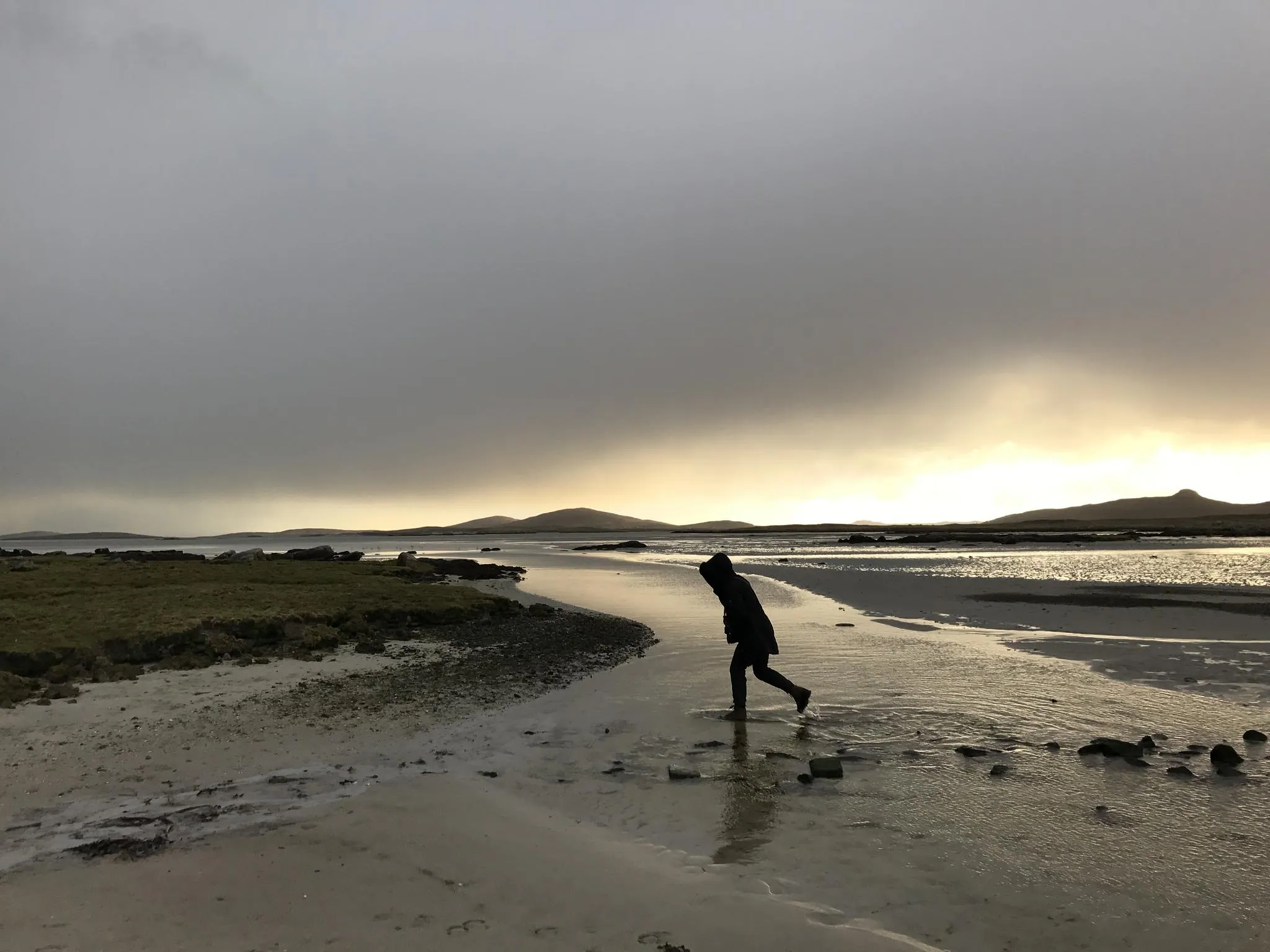 L'île de Lewis, l'île oubliée d'Écosse qui vous emmène au bout du monde - Par Sigrid Descamps. Photos Bouli Lanners, Versus Production