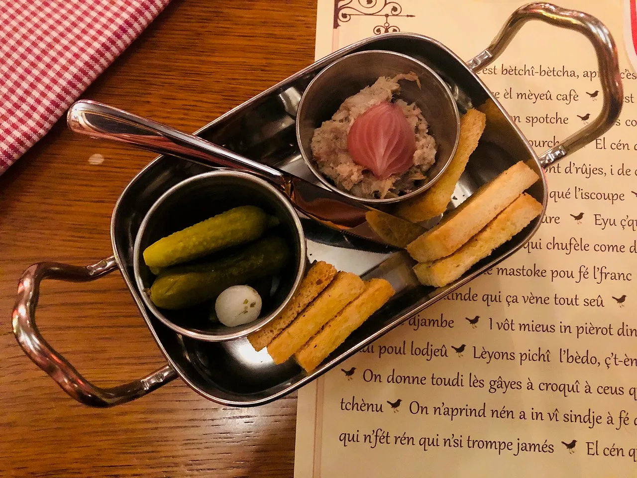 La Petite Gayole, la brasserie belge comme on l'aime - Texte Et Photos Florence Hainaut Et Carlo De Pascale.