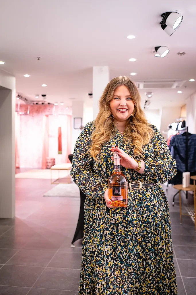 Une nouvelle boutique inclusive où trouver des vêtements branchés de la taille 34 à 56