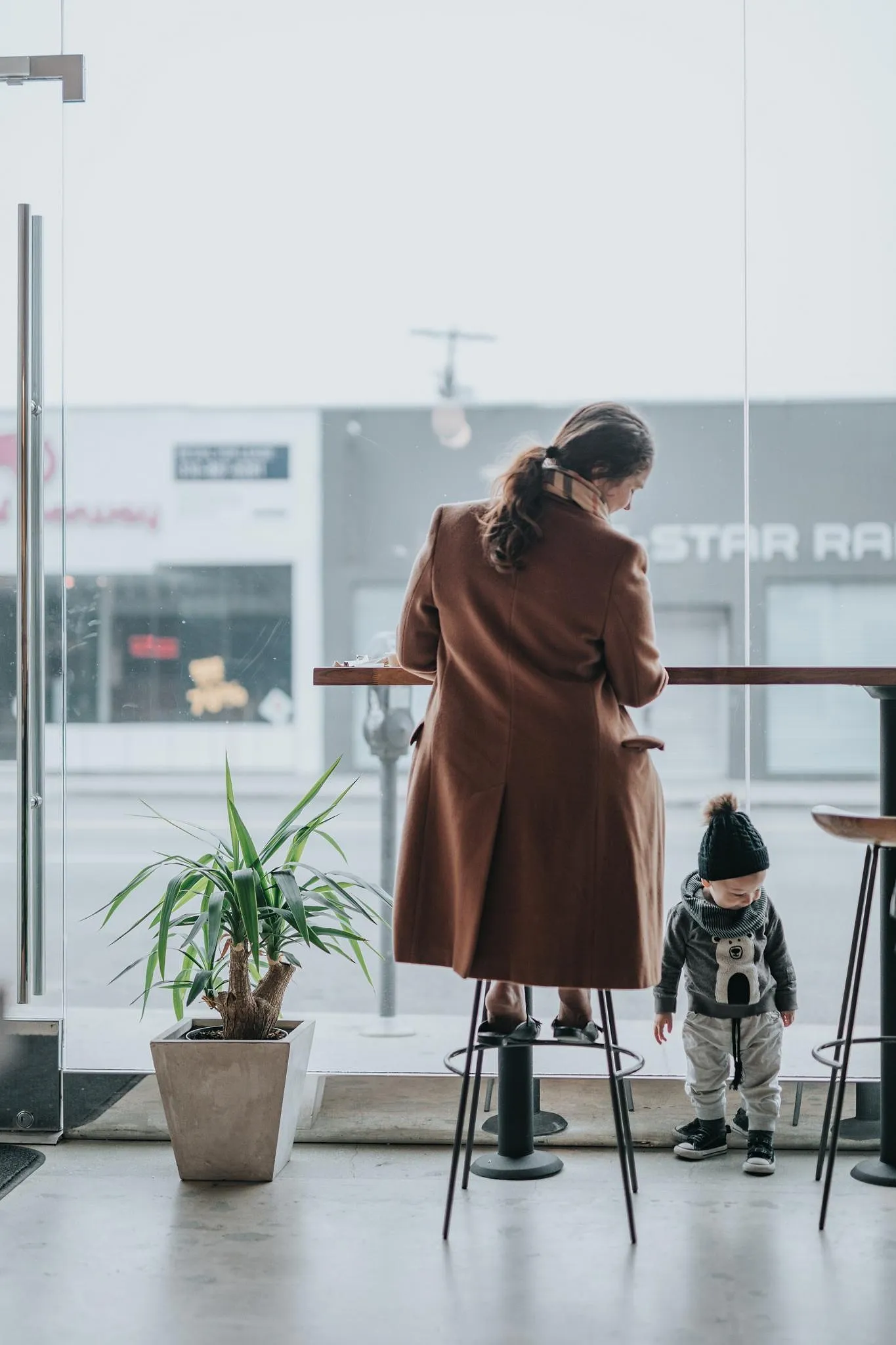 Les restaurants enfants non-admis, la tendance qui ne met pas tout le monde d’accord - Ingrid Van Langhendonck, Photos Clem Onojuegho/Unsplash