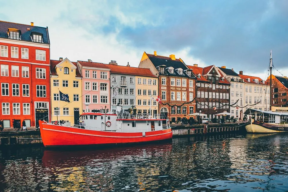 Quelles sont les villes les plus chères au monde en 2020 ? - Par Nour Chennoufi. CréDits Photos: Unsplash/Leonard Cotte