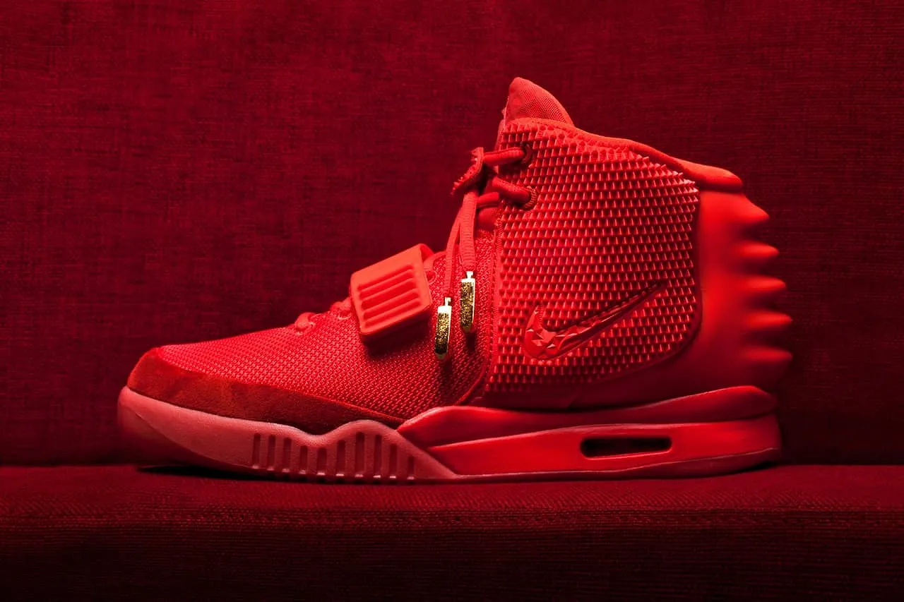 Travis, Kanye, Jay-Z, etc : Pourquoi les baskets collector se vendent si cher ? - Par Marie Honnay. Photos : D.r.
