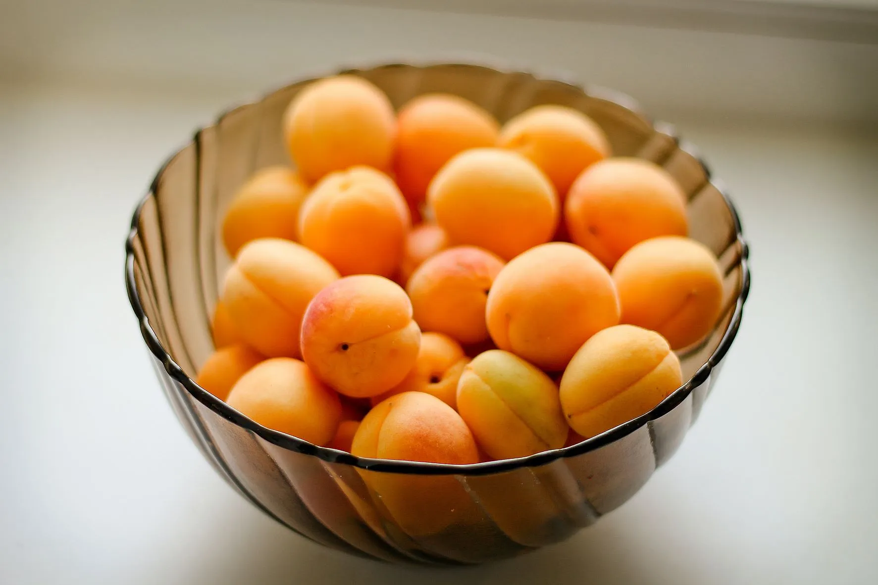Cinq desserts originaux à faire avec les fruits du mois de juin - Coralie Lambret, Photo By Ella Olsson On Unsplash