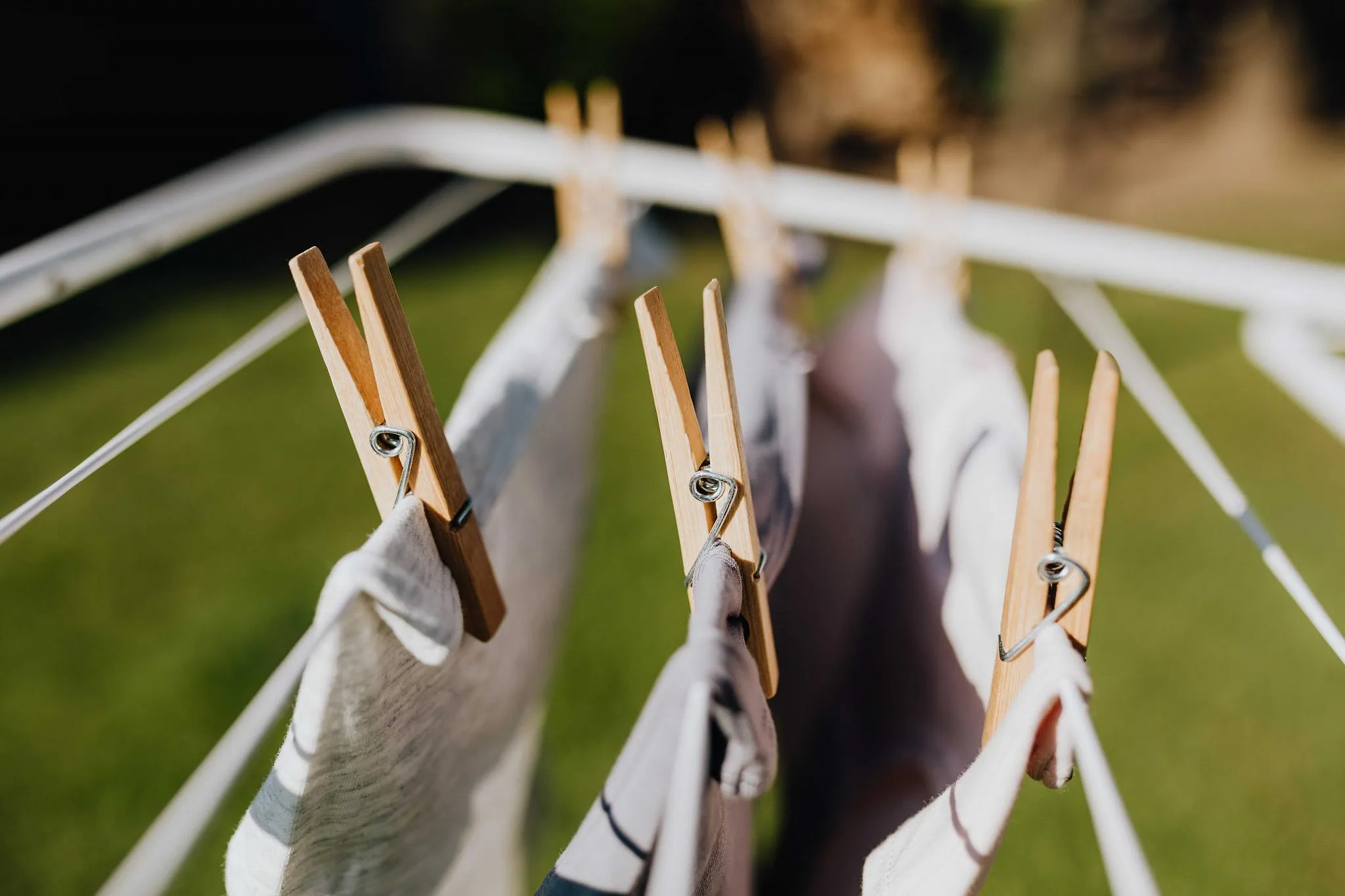Cinq conseils pour laver son linge en respectant la planète - Par Celia Turpin. Photo Karolina Grabowska On Pexels