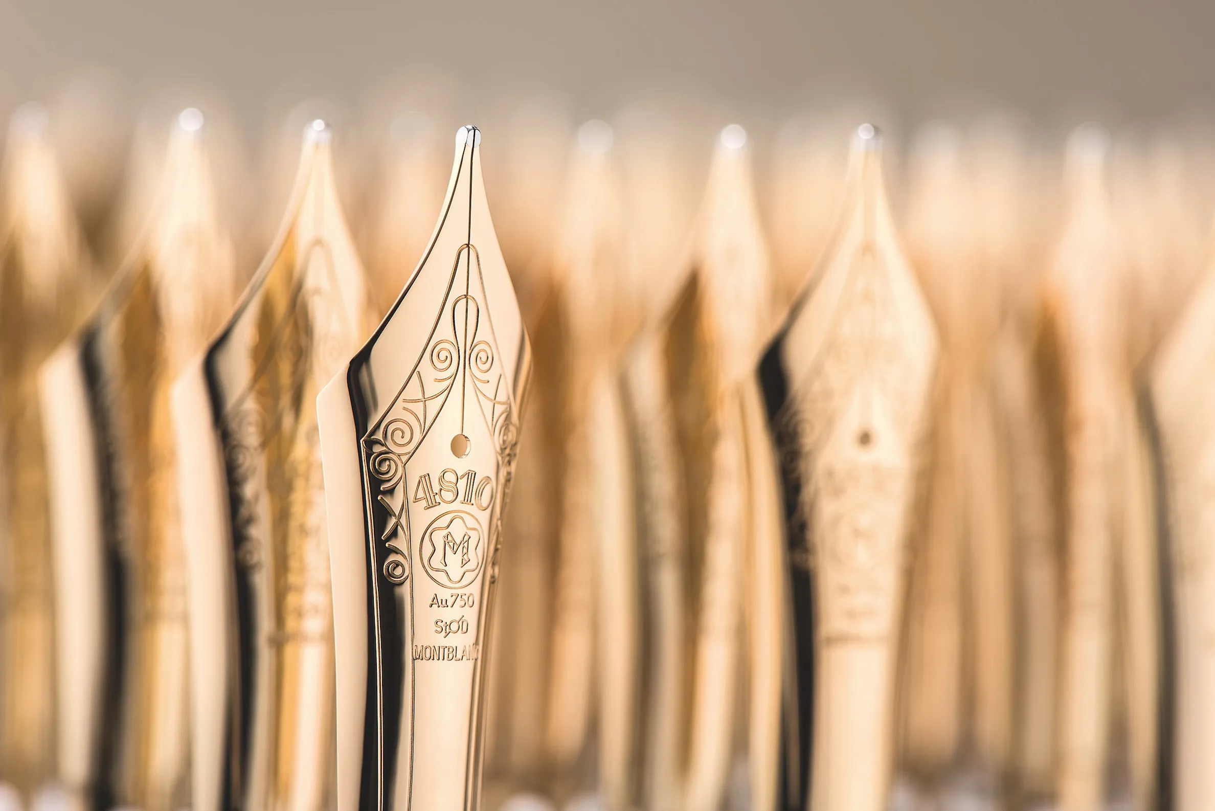 Les secrets de fabrication du stylo mythique Montblanc - Par Magali Eylenbosch : Photos D.r. 
