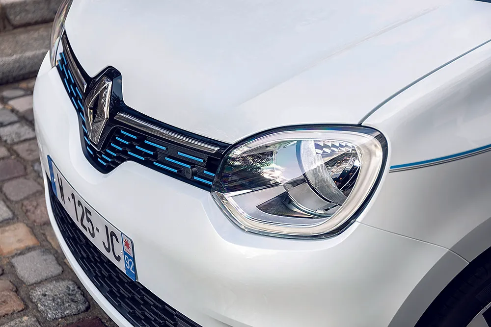 Faut-il passer à la voiture électrique ? - Par StéPhane Lemeret. Photos Renault.