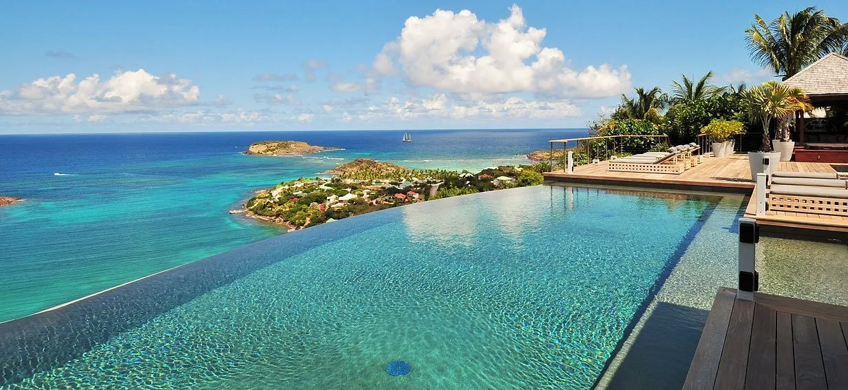 Les plus belles villas de stars à louer : de quoi vous faire rêver ! - By LéA Thiry Faulkner. Photo By Pixasquare On Unsplash