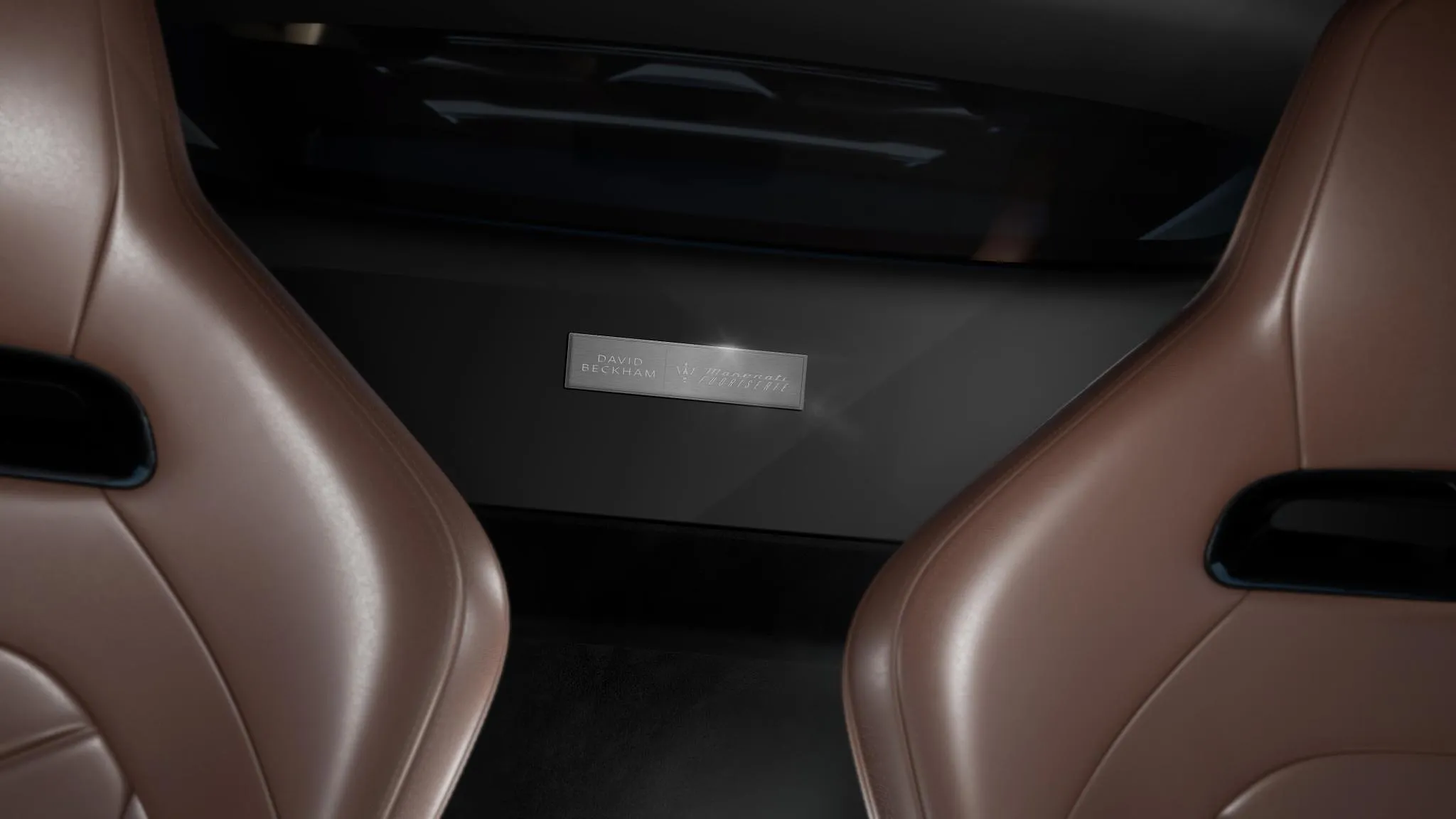 David Beckham dessine deux modèles de voitures pour Maserati - Par Sigrid Descamps. Photos Maserati
