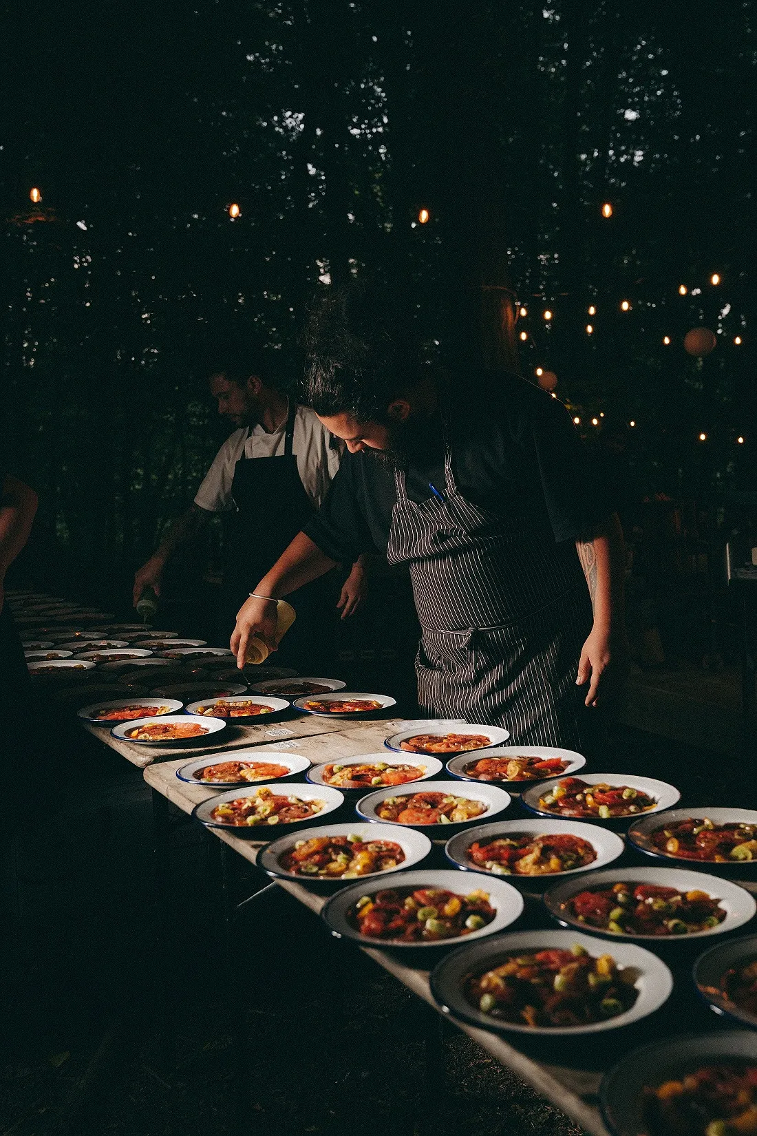 Des dîners gastronomiques sont organisés fin août dans le Bois de la Cambre - Ingrid Van Langhendonck, Photos Julien Dewarichet