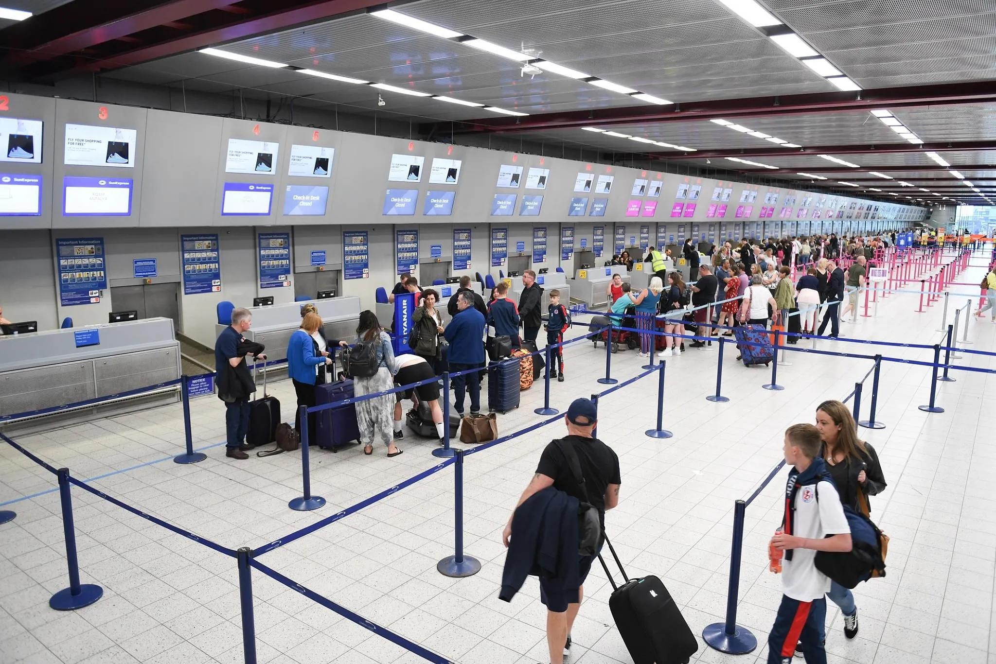 Voici ce que deviennent vos objets confisqués à l’aéroport - Jules De Foestraets CréDit Photo : Unsplash