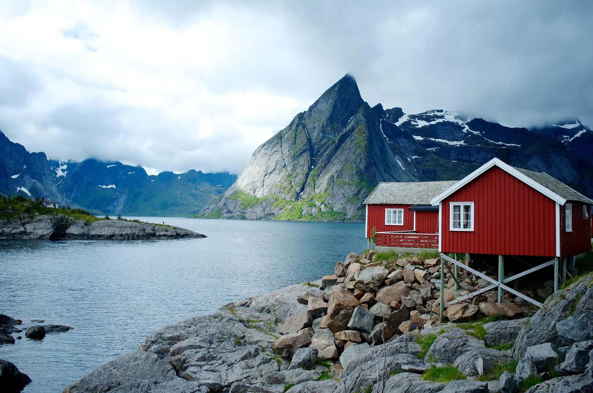 Ce pays d'Europe est la destination la plus prisée pour un road trip en 2023 - Par Sigrid Descamps. Photo Raymond Klavins Pour Unsplash.