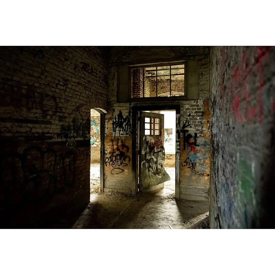 10 lieux hantés en Belgique - Par Olivia Alaimo. Photos : Instagram