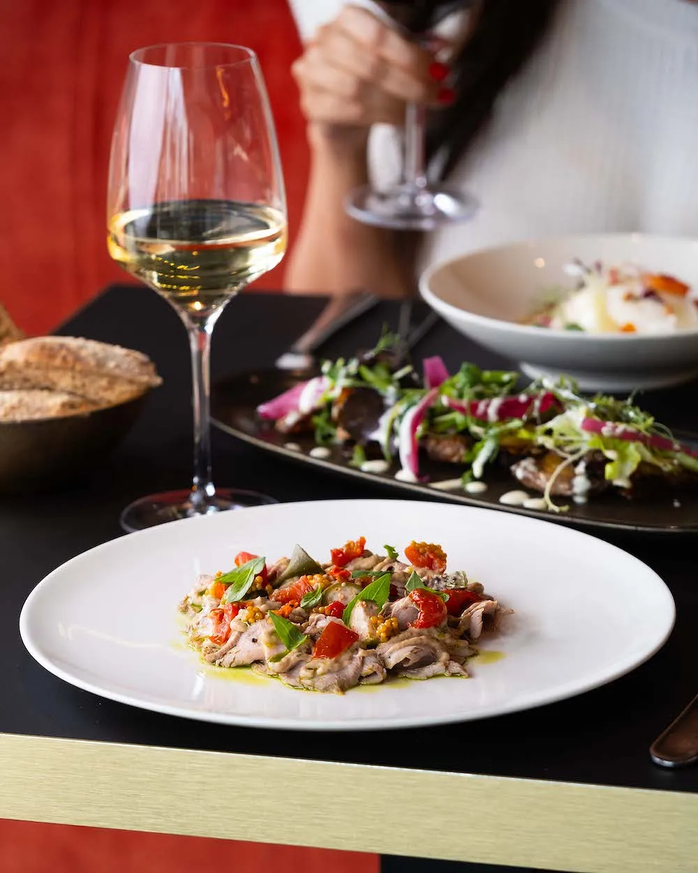 La cheffe étoilée Isabelle Arpin signe le menu d’une nouvelle brasserie à Bruxelles - Anissa Hezzaz