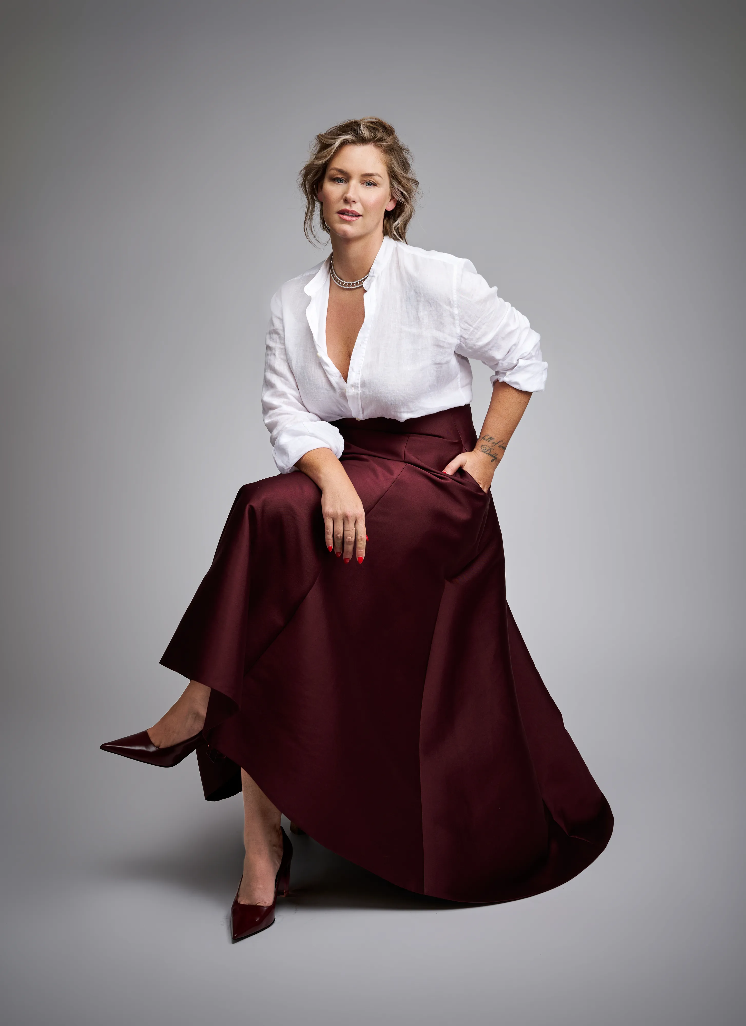 De la téléréalité à l’influence : comment Aurélie Van Daelen casse les codes de la beauté en 2024 - Ingrid Van Langhendonck. Photos Nathalie Gabay. Hair &amp; Make up Elke Binnemans for SISLEY PARIS X HAIR RITUEL BY SISLEY.