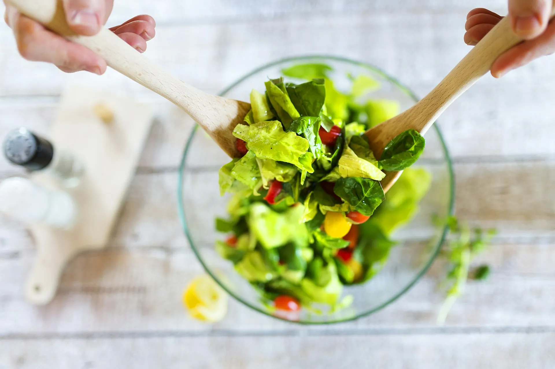 L’erreur que l’on commet tous quand on mange une salade - Unsplash - Ingrid Van Langhendonck