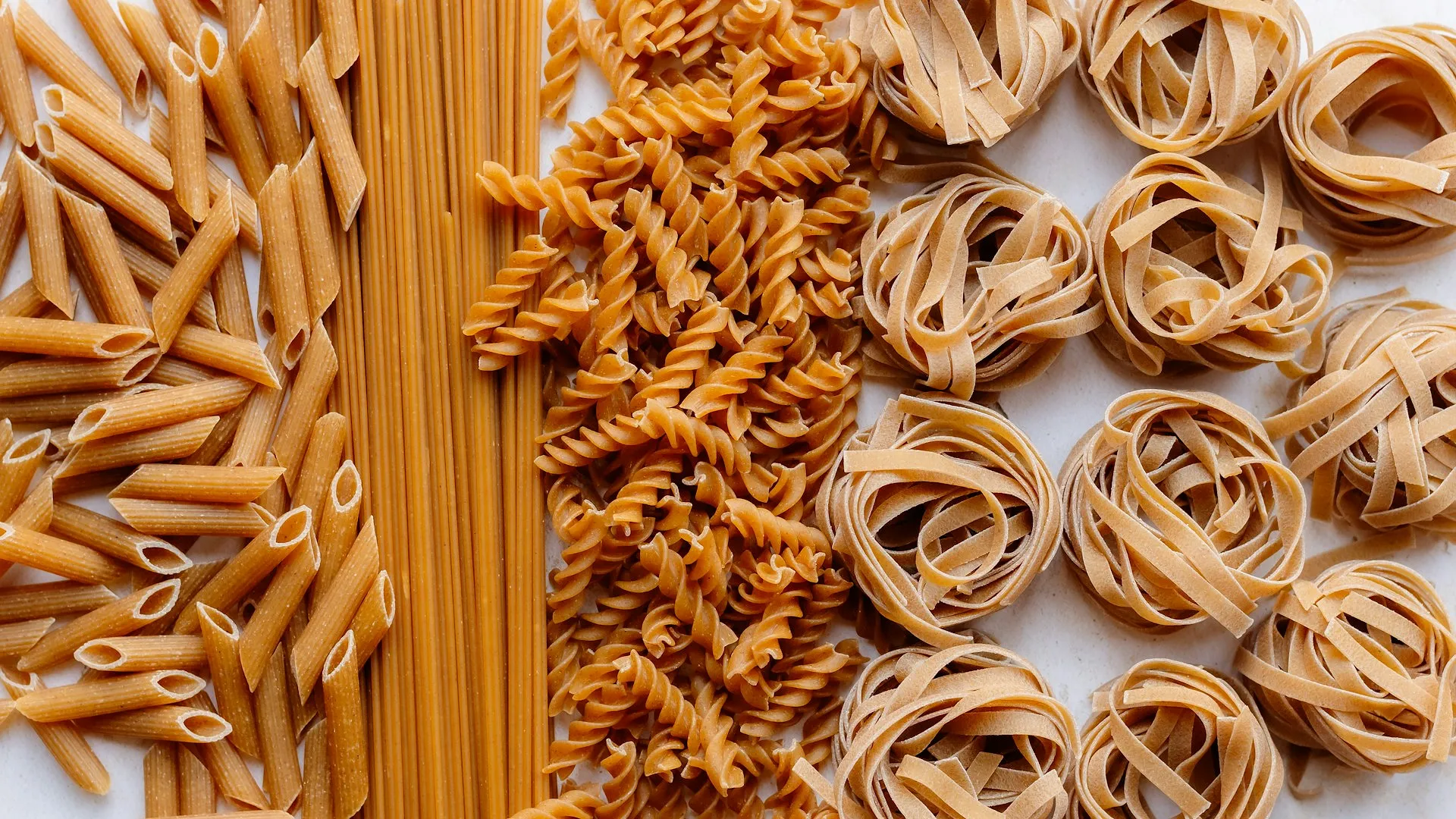 Comment savoir quelles pâtes manger avec quelle sauce - Unsplash - Ingrid Van Langhendonck