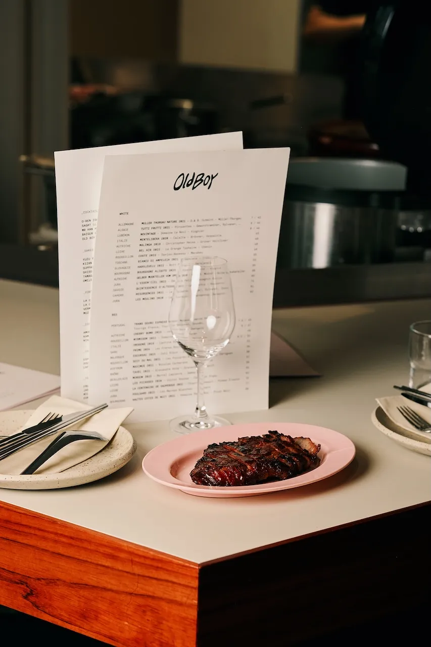 Old Boy, l’adresse de street food asiatique renaît de ses cendres sous un nouveau concept enflammé - Anissa Hezzaz