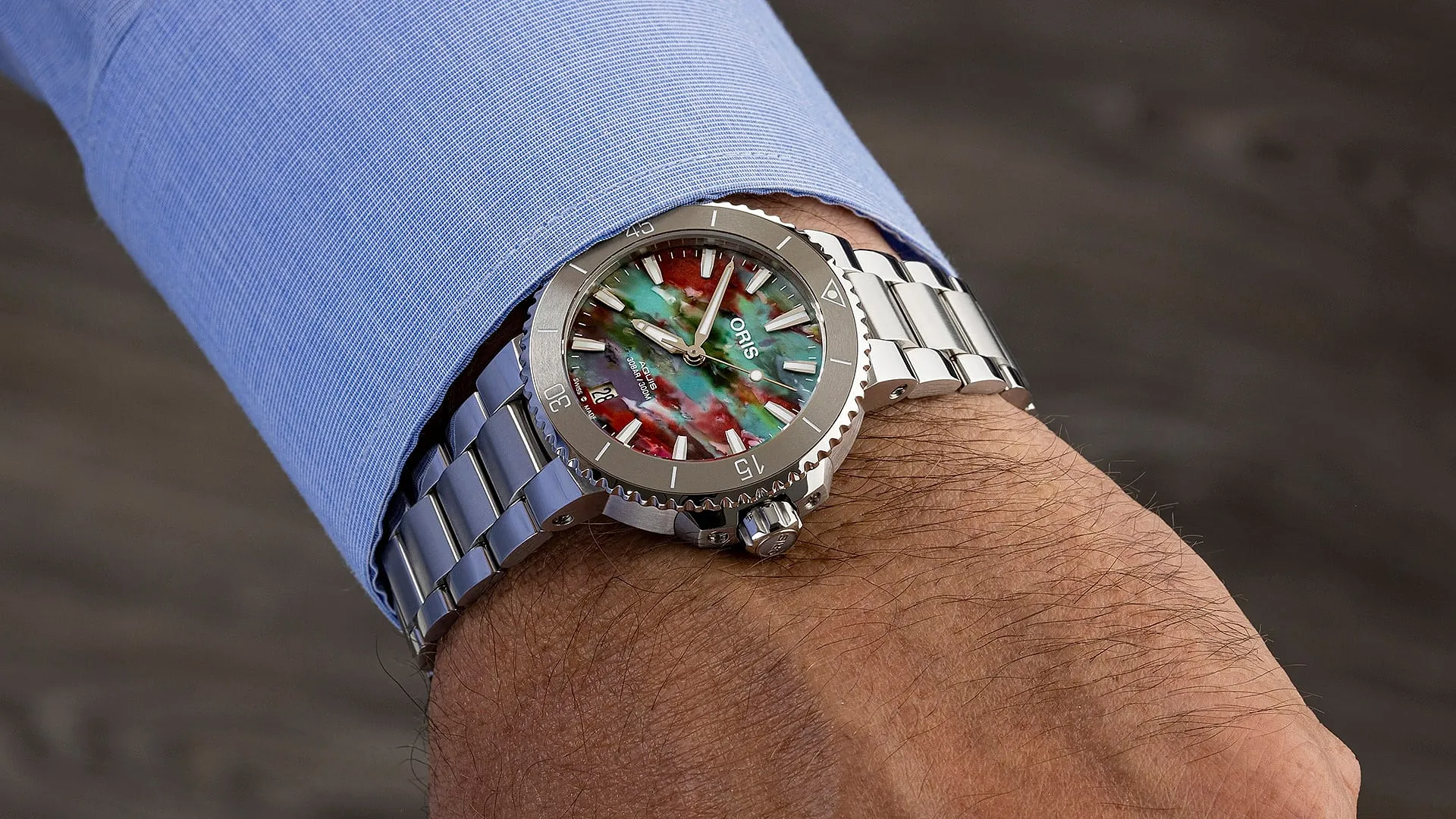 Oris Aquis Date Upcycle : une montre écoresponsable au design audacieux - La rédaction