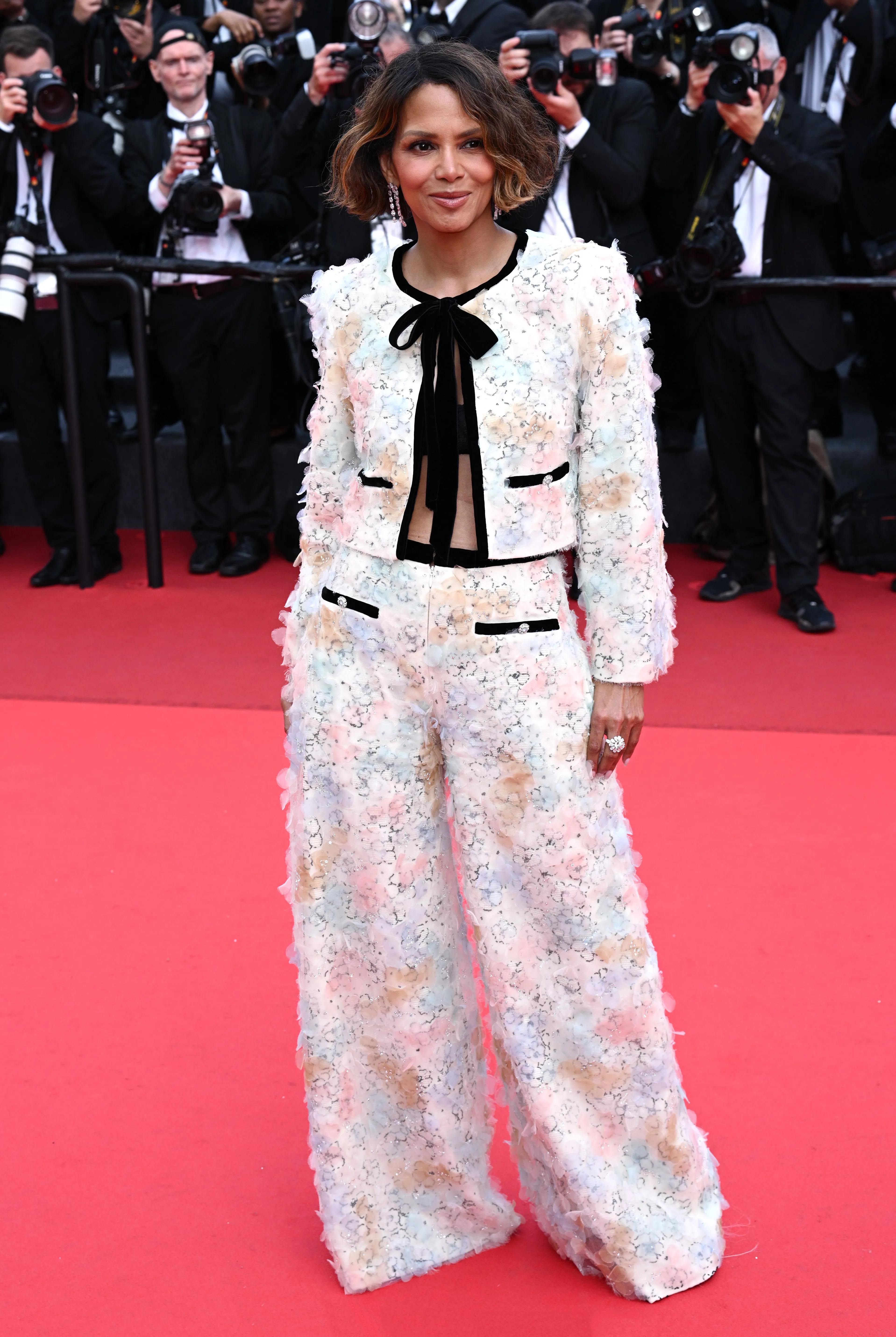 Festival de Cannes 2025 : les plus belles tenues repérées sur le tapis rouge - Photo News - Selim Ben Abdallah