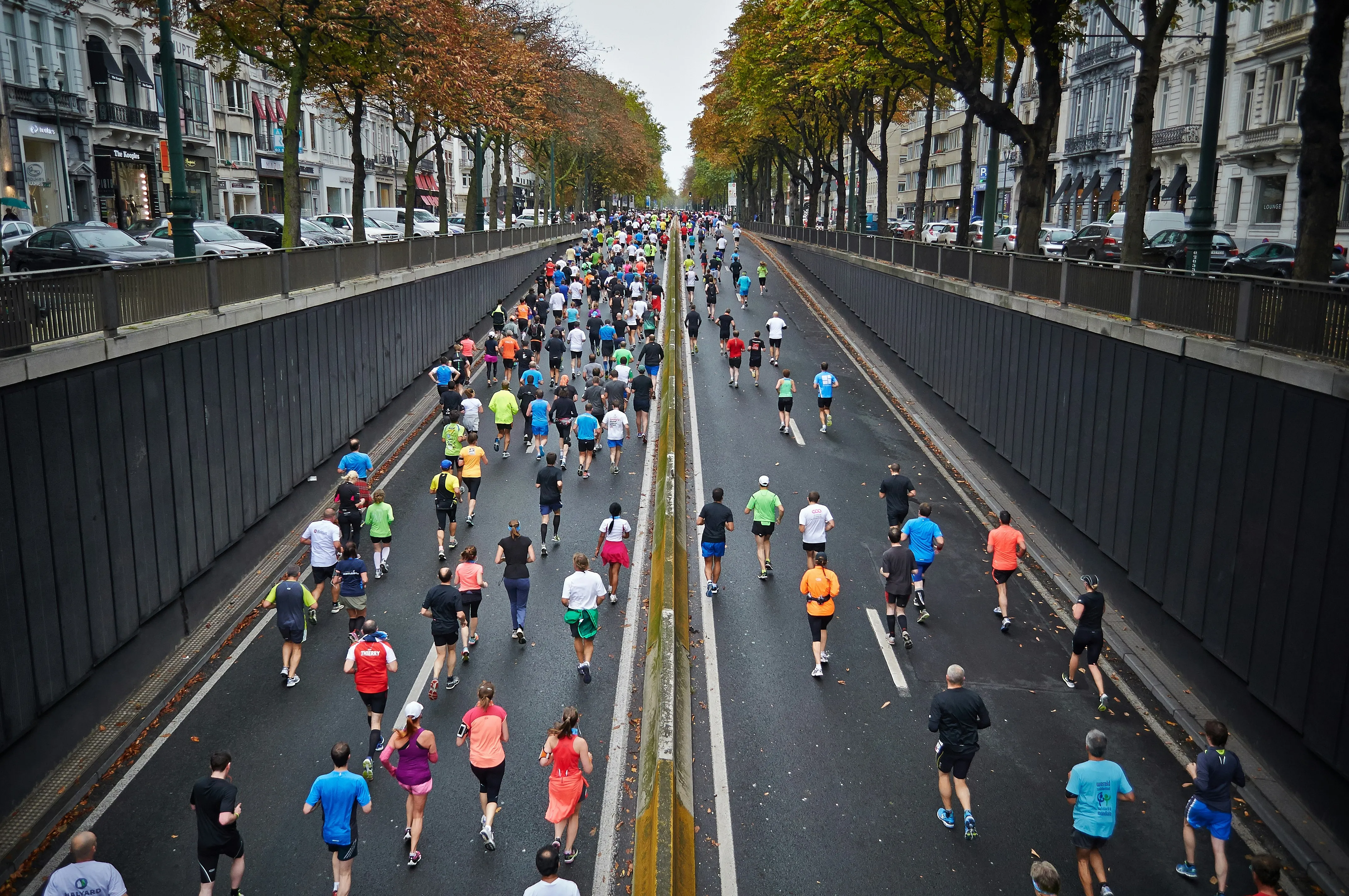 20 km de Bruxelles : écouter de la musique fait-il courir plus vite ? - Unsplash - Audrey Morard