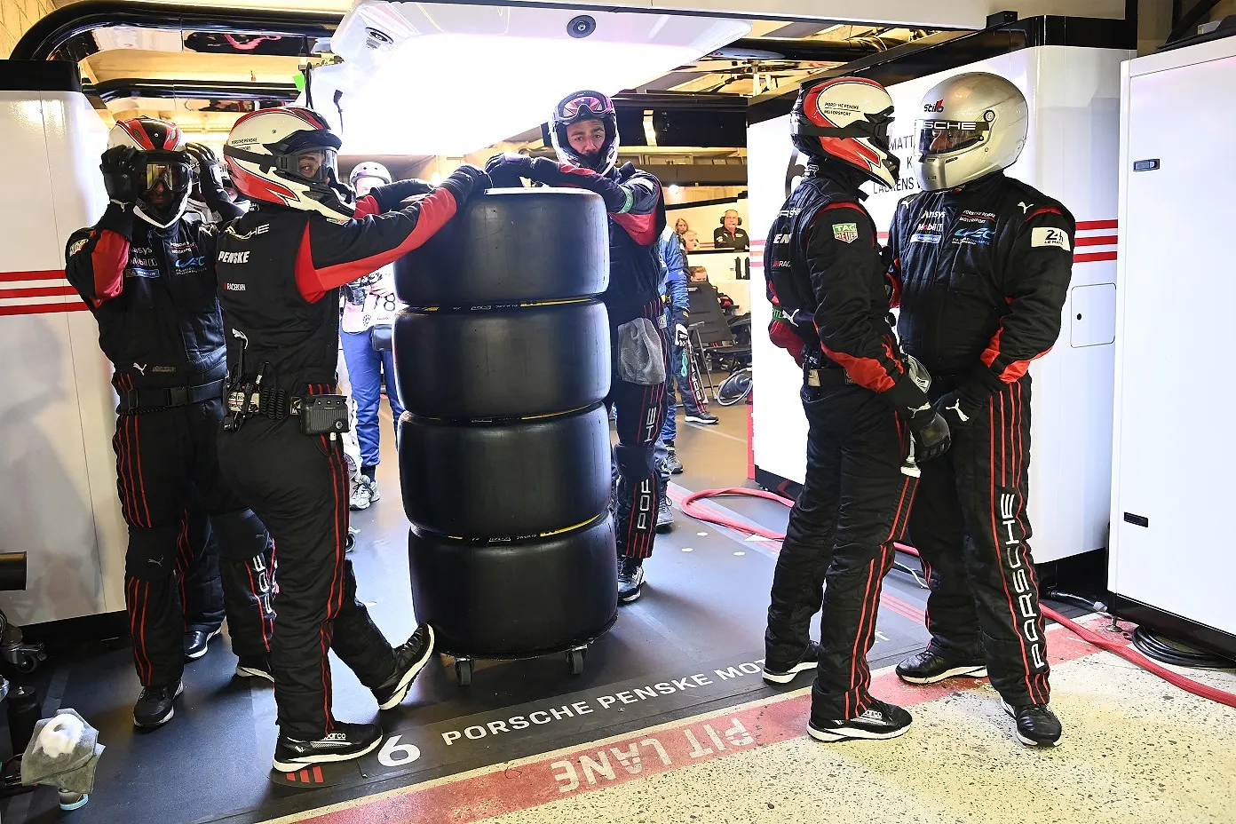 On a testé pour vous : les coulisses des 24h du Mans - AFP - Ingrid Van Langhendonck