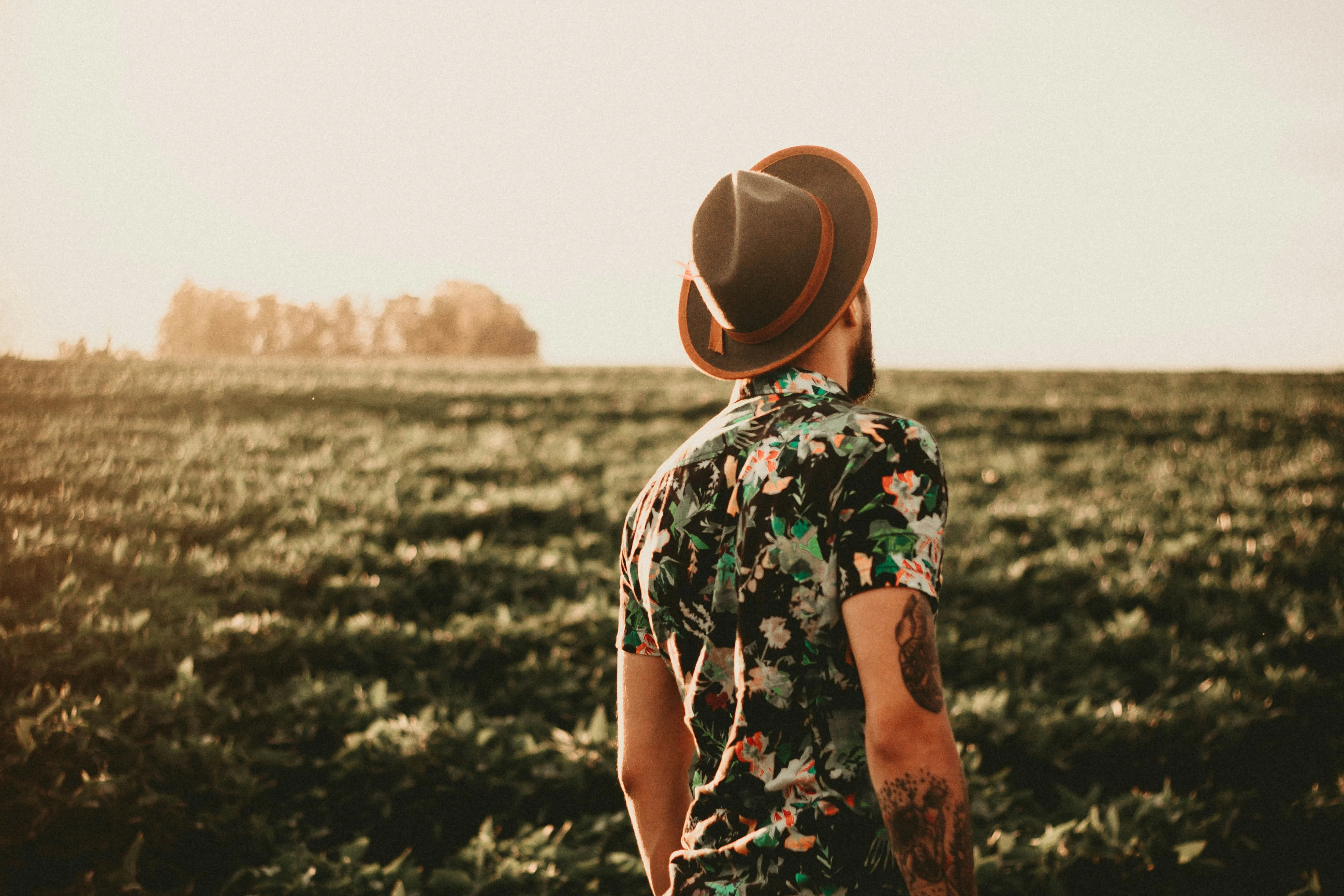 Que peut-on porter, ou pas, au bureau quand il fait si chaud? - Unsplash - Ingrid Van Langhendonck