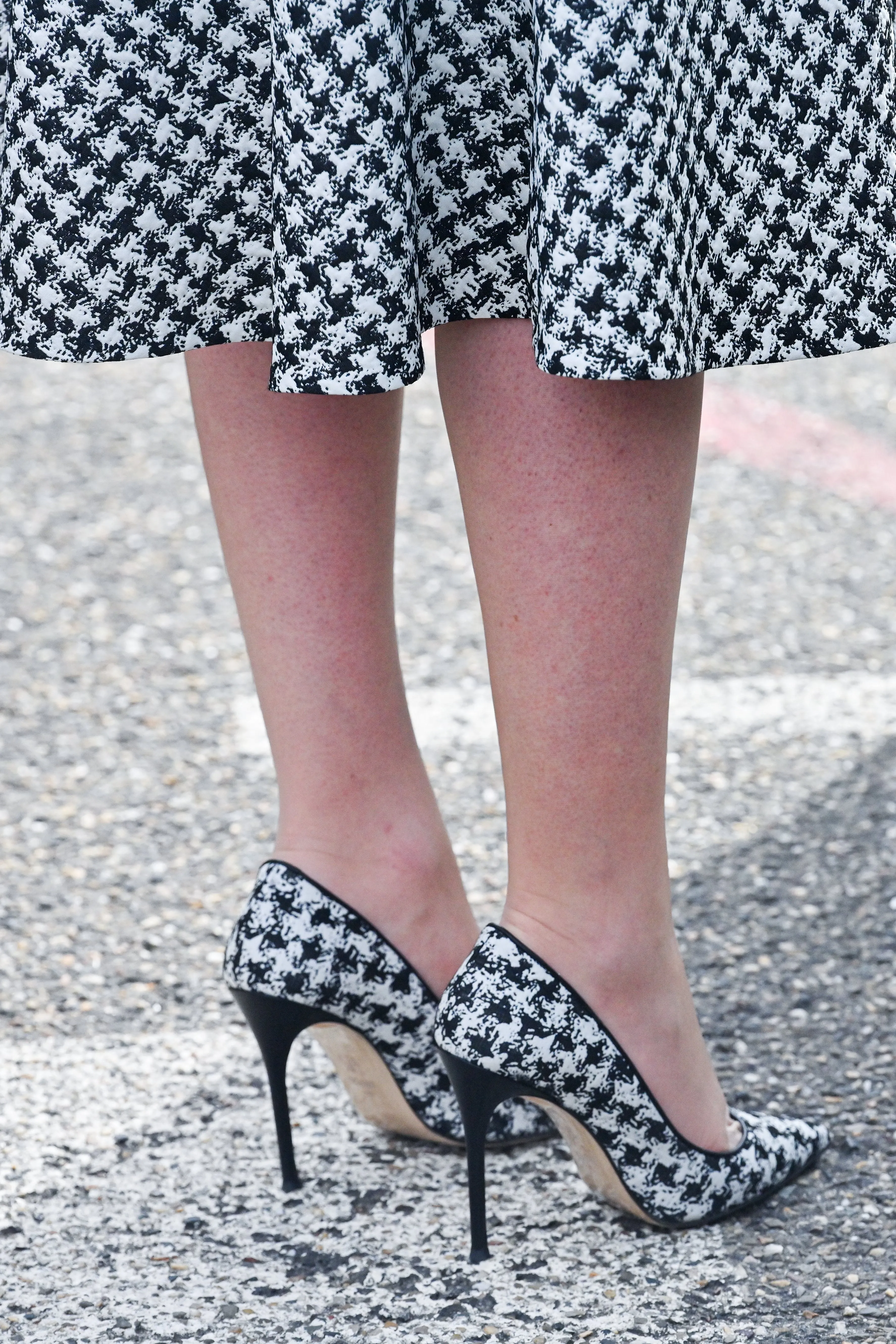 Talons et pavés mouillés : comment la Reine Mathilde va assurer le 21 juillet ? - Photo News - La rédaction